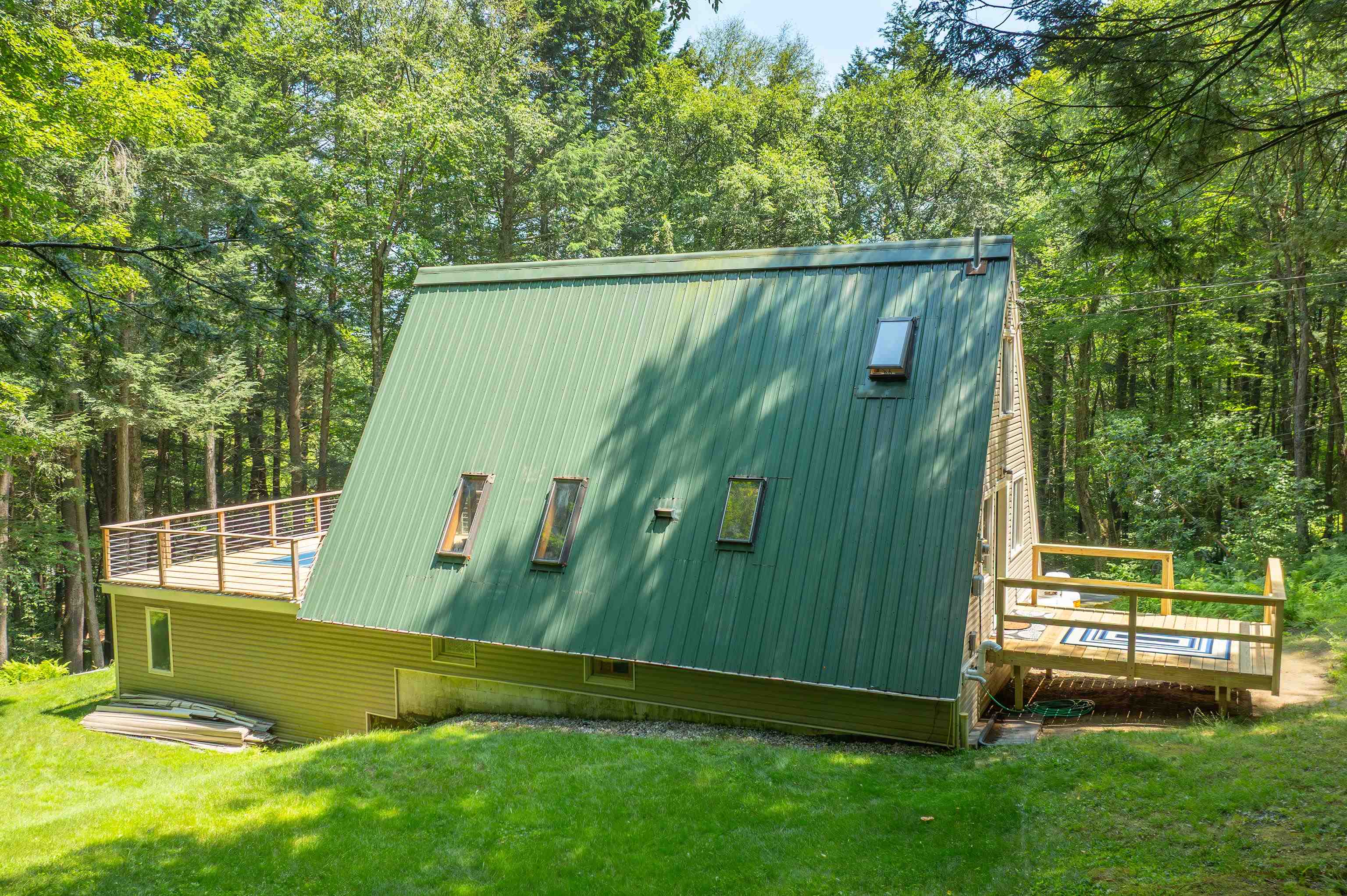 18 Hemlock Hill Road