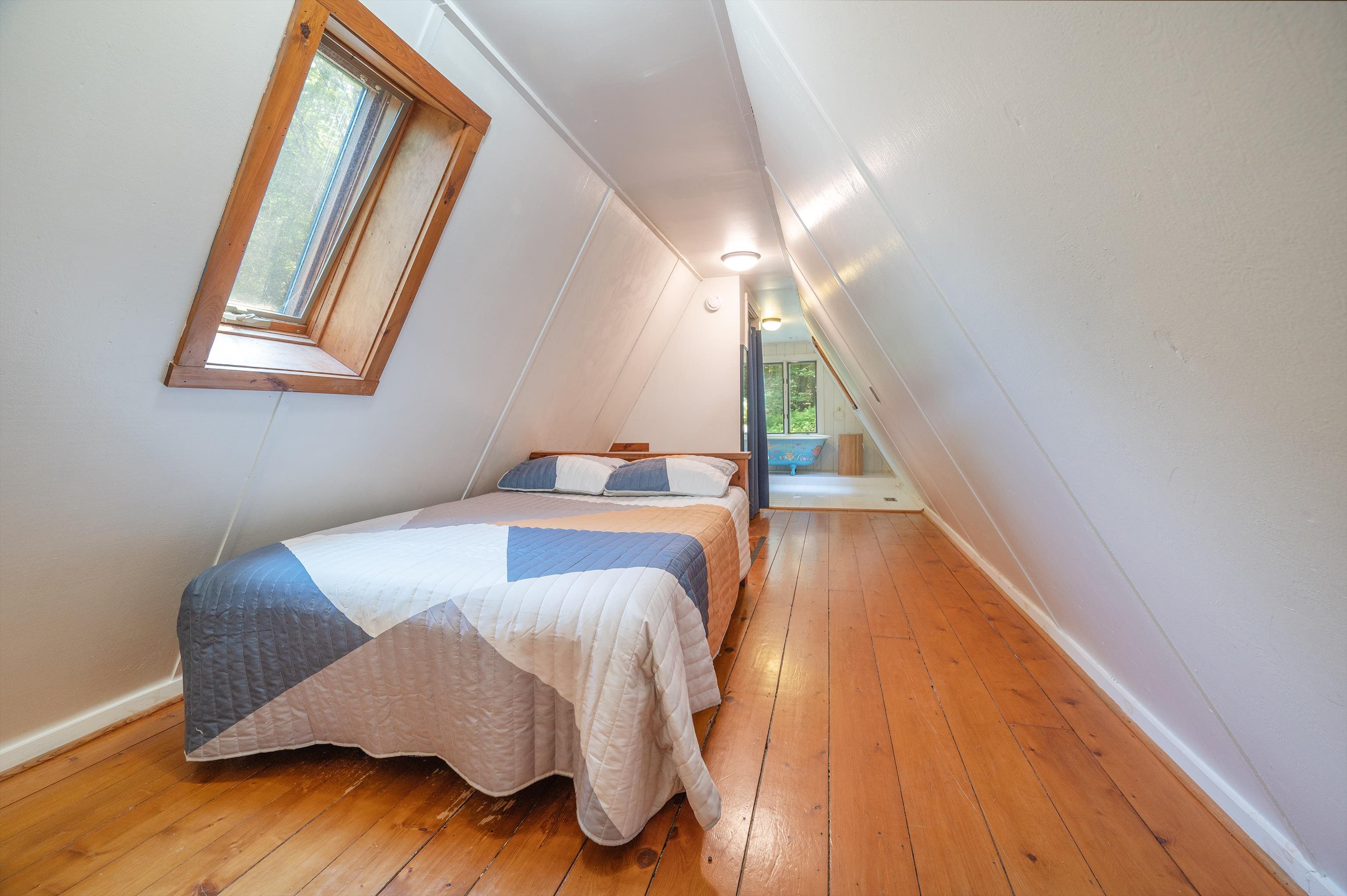 18 Hemlock Hill Road