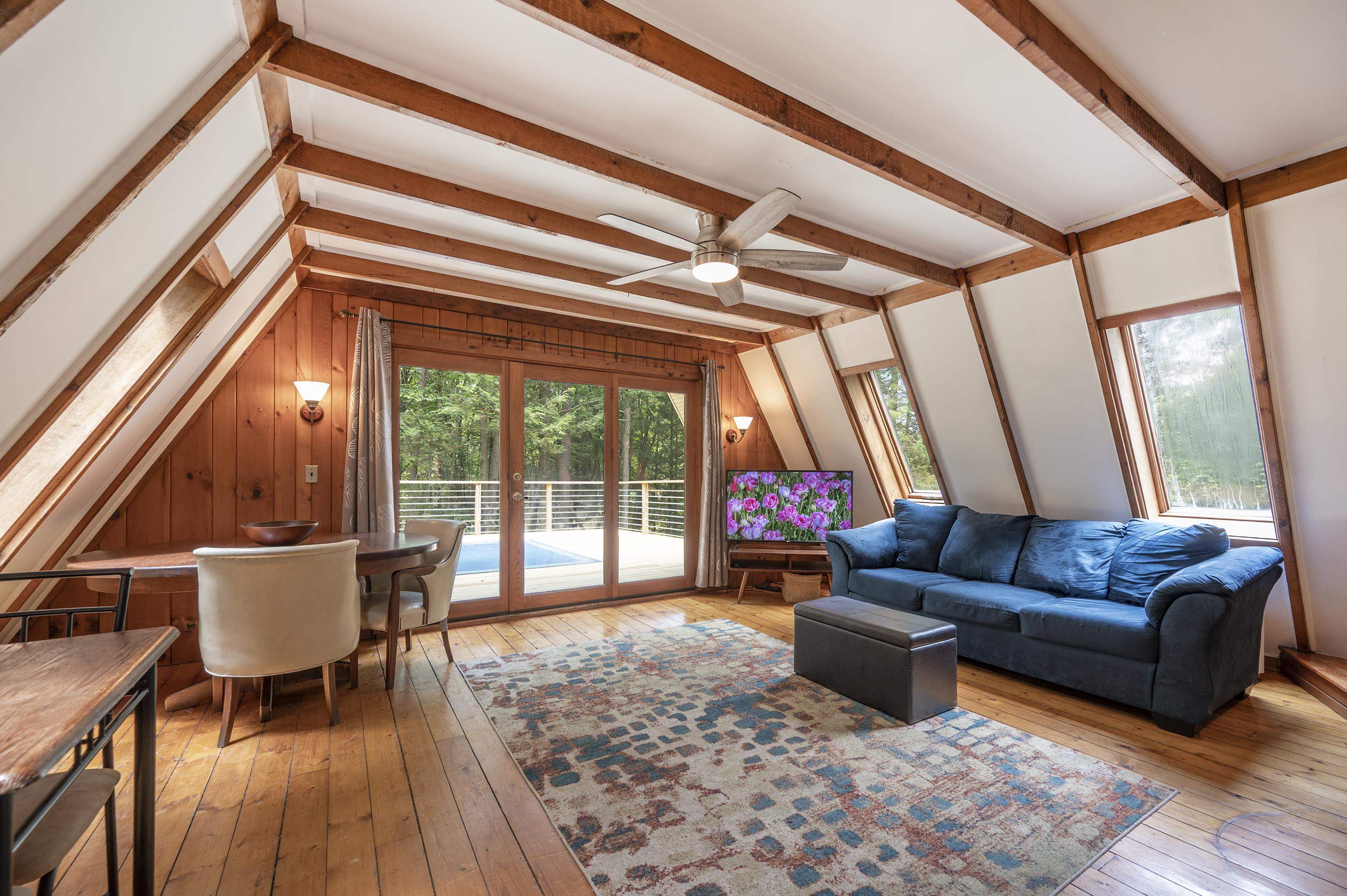 18 Hemlock Hill Road