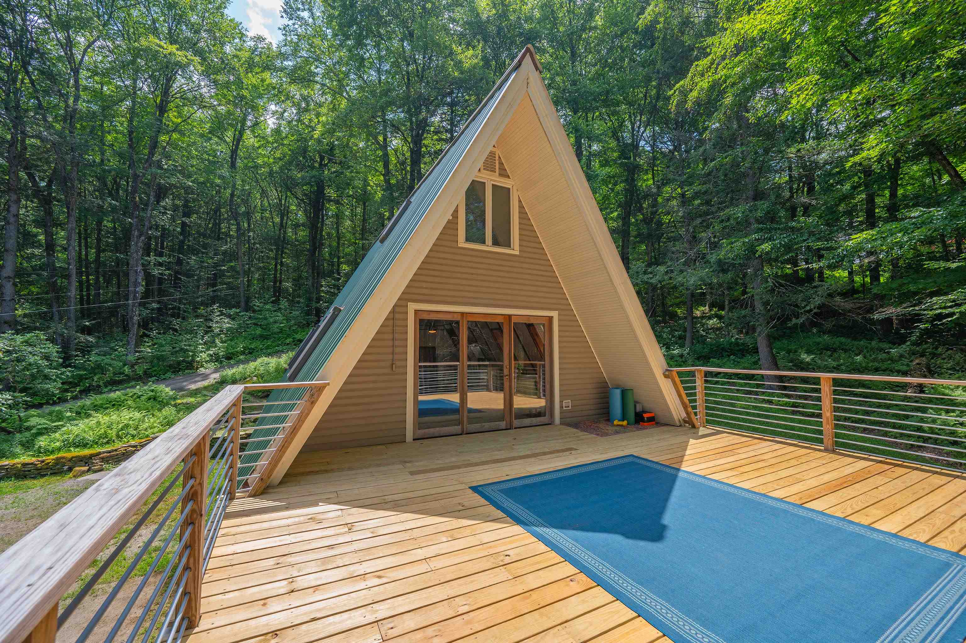 18 Hemlock Hill Road