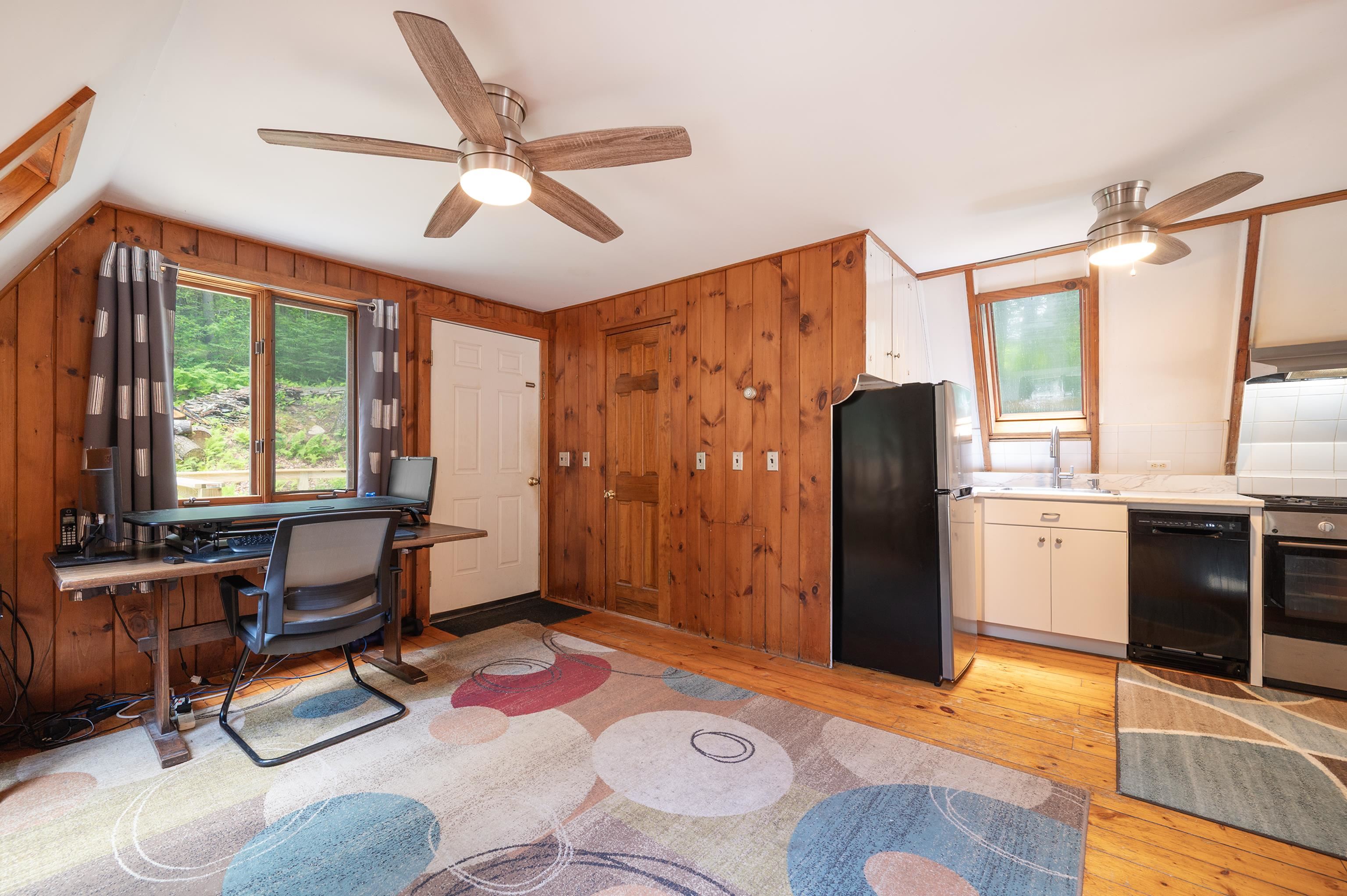 18 Hemlock Hill Road