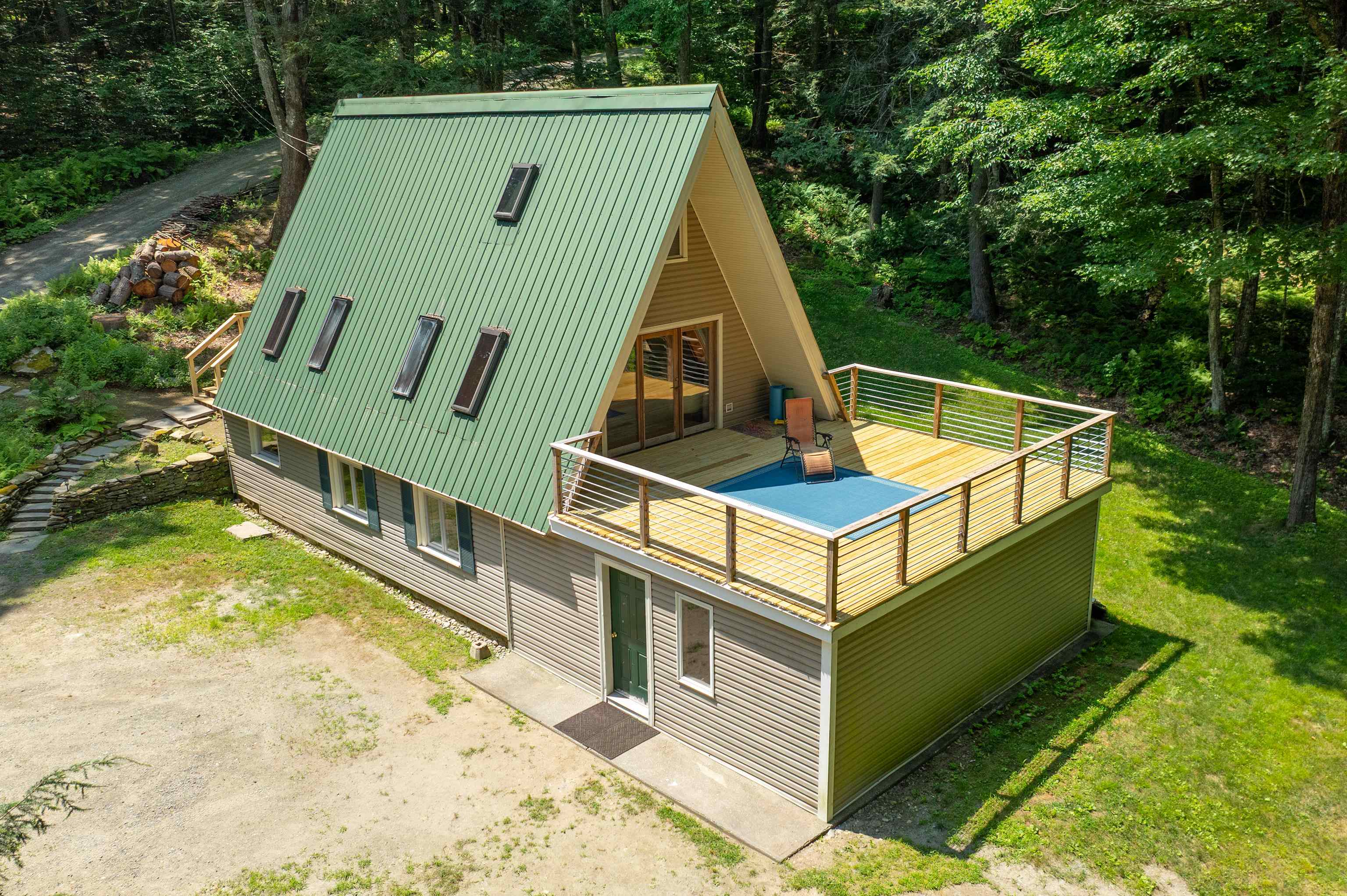 18 Hemlock Hill Road