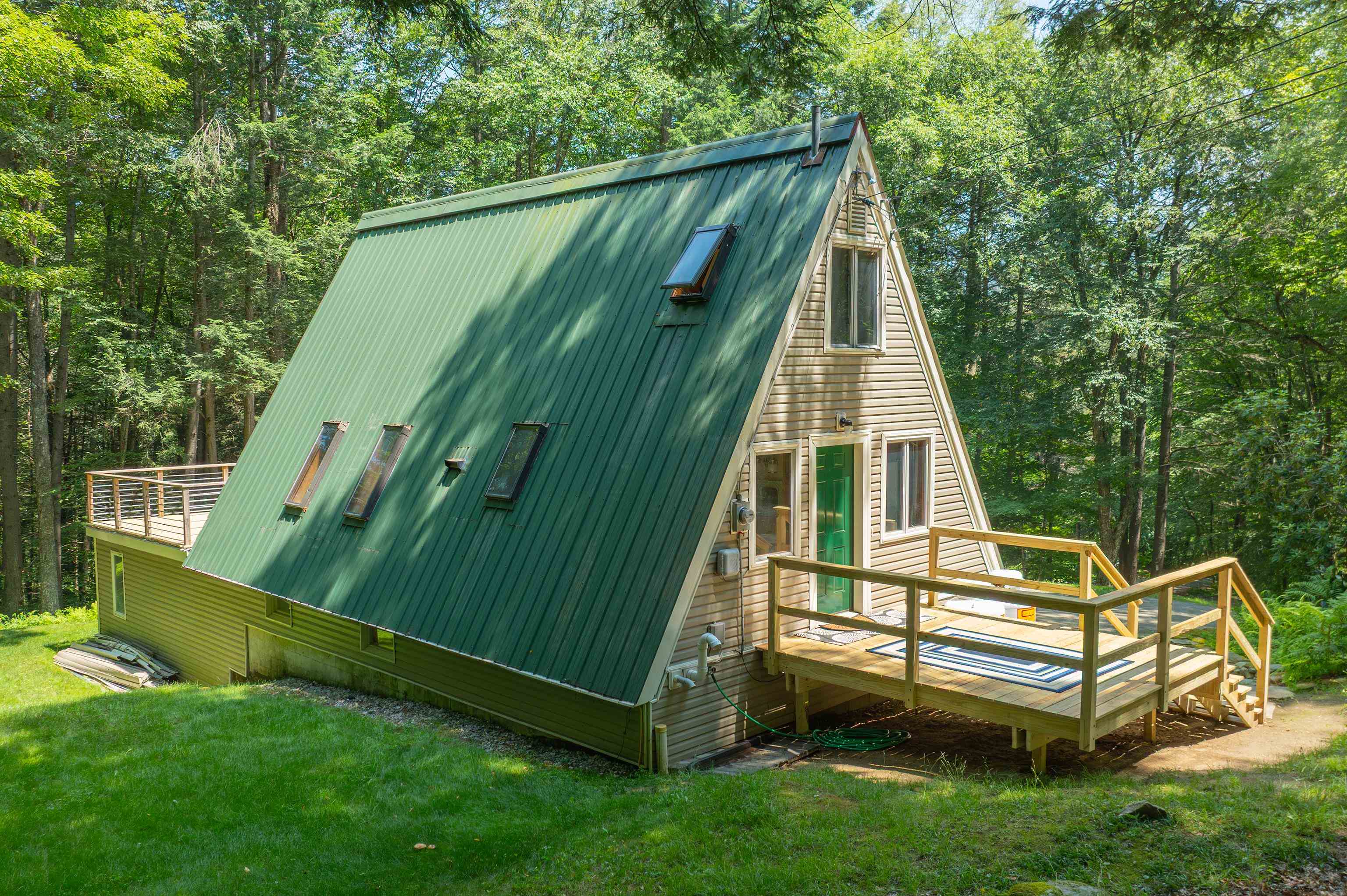 18 Hemlock Hill Road