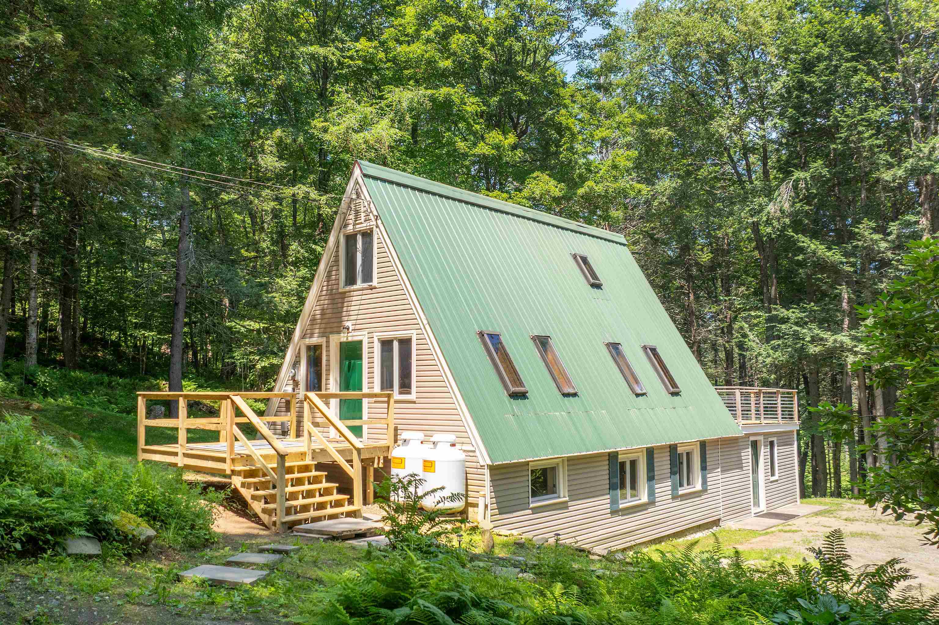 18 Hemlock Hill Road