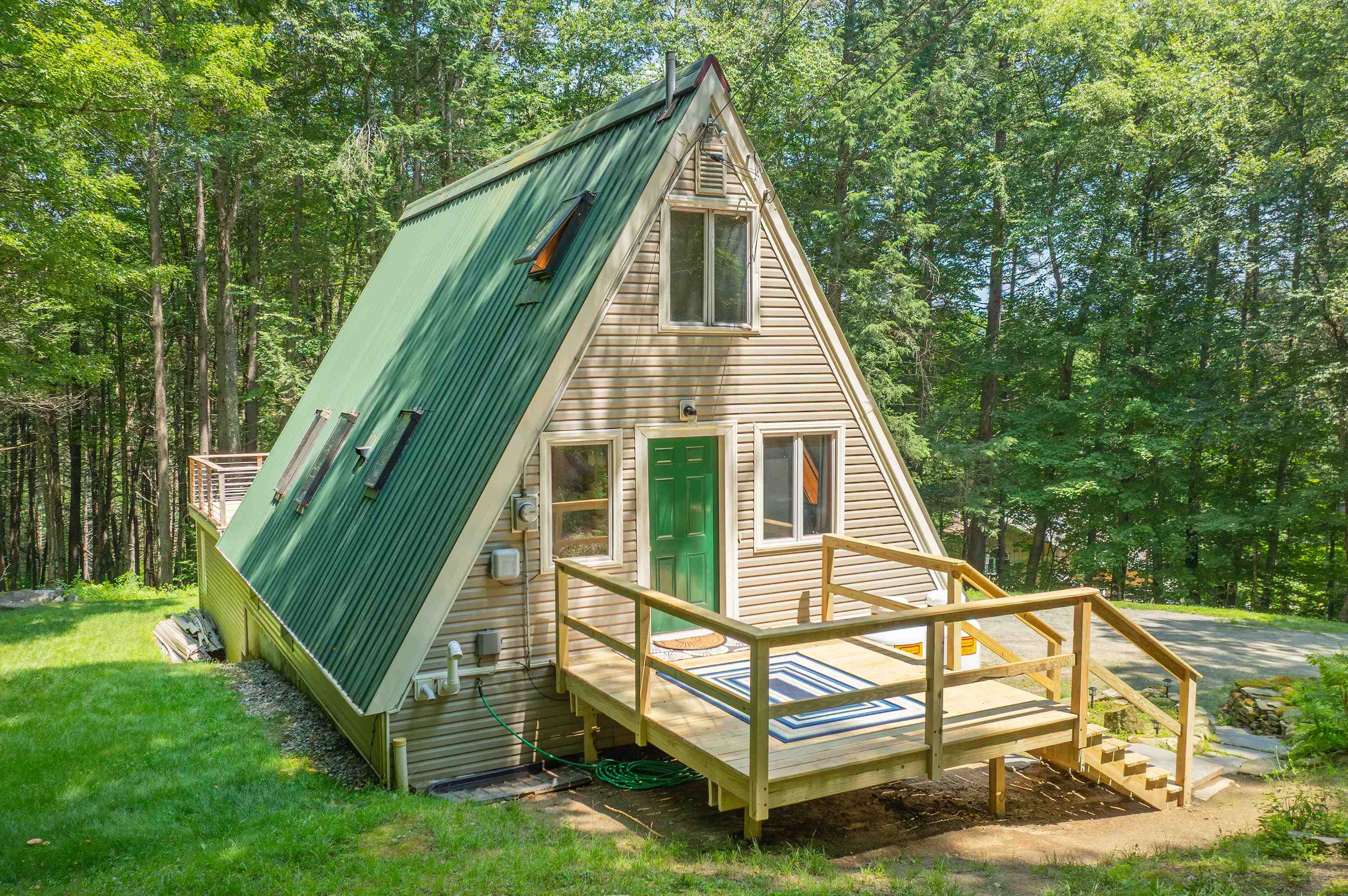 18 Hemlock Hill Road