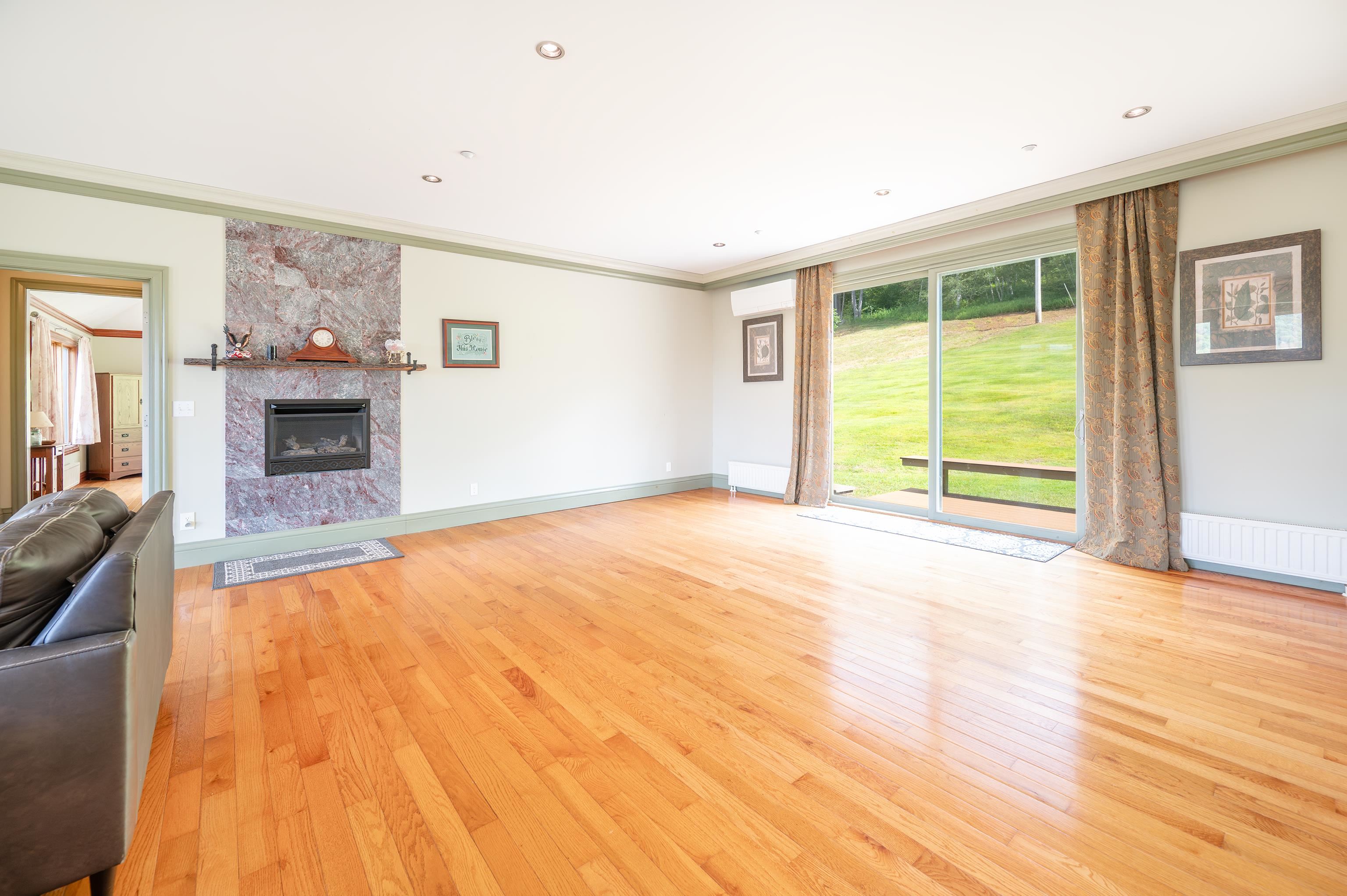 411 Wood Road