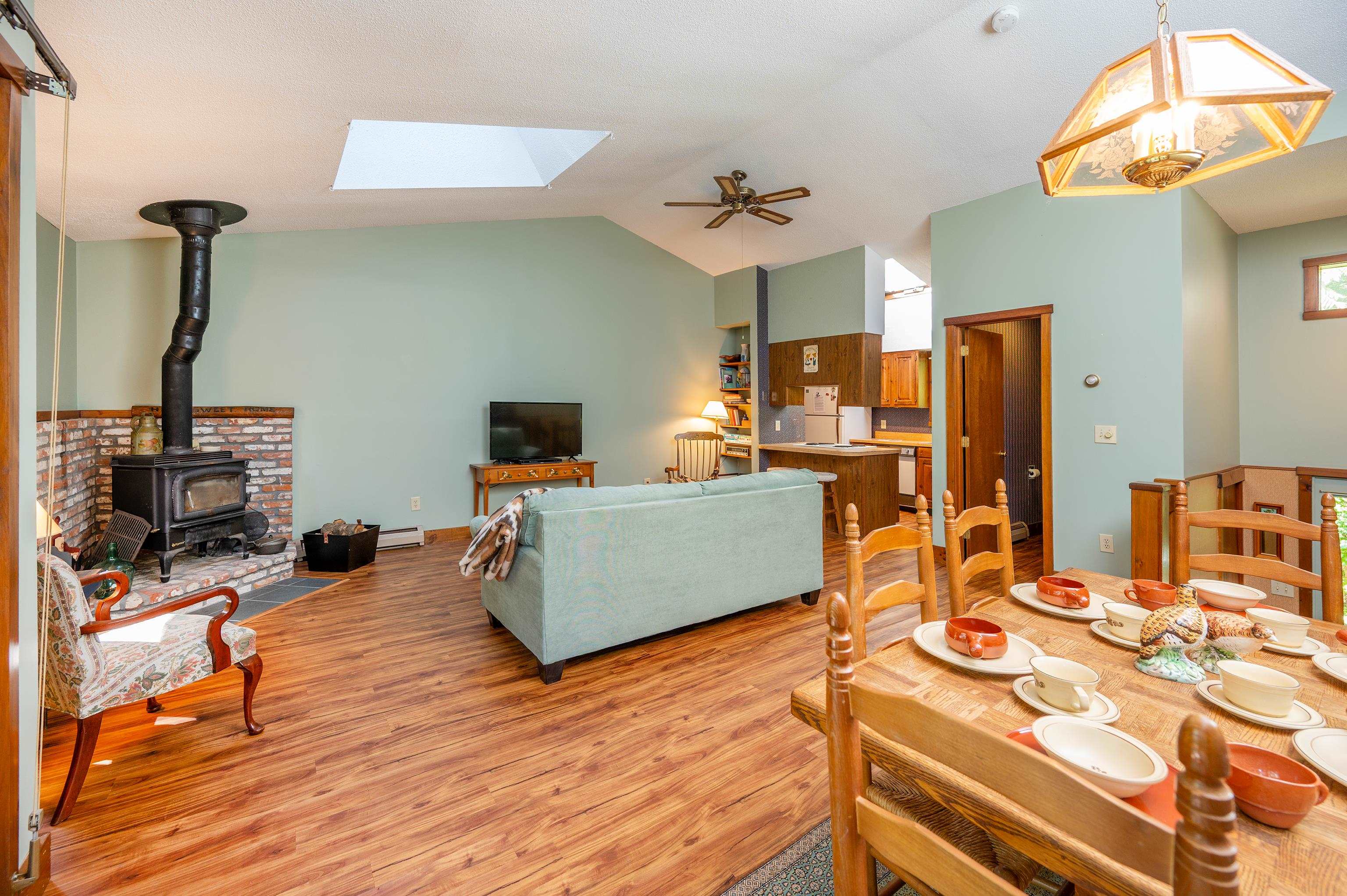 253 Old Quechee Road Unit: 6D