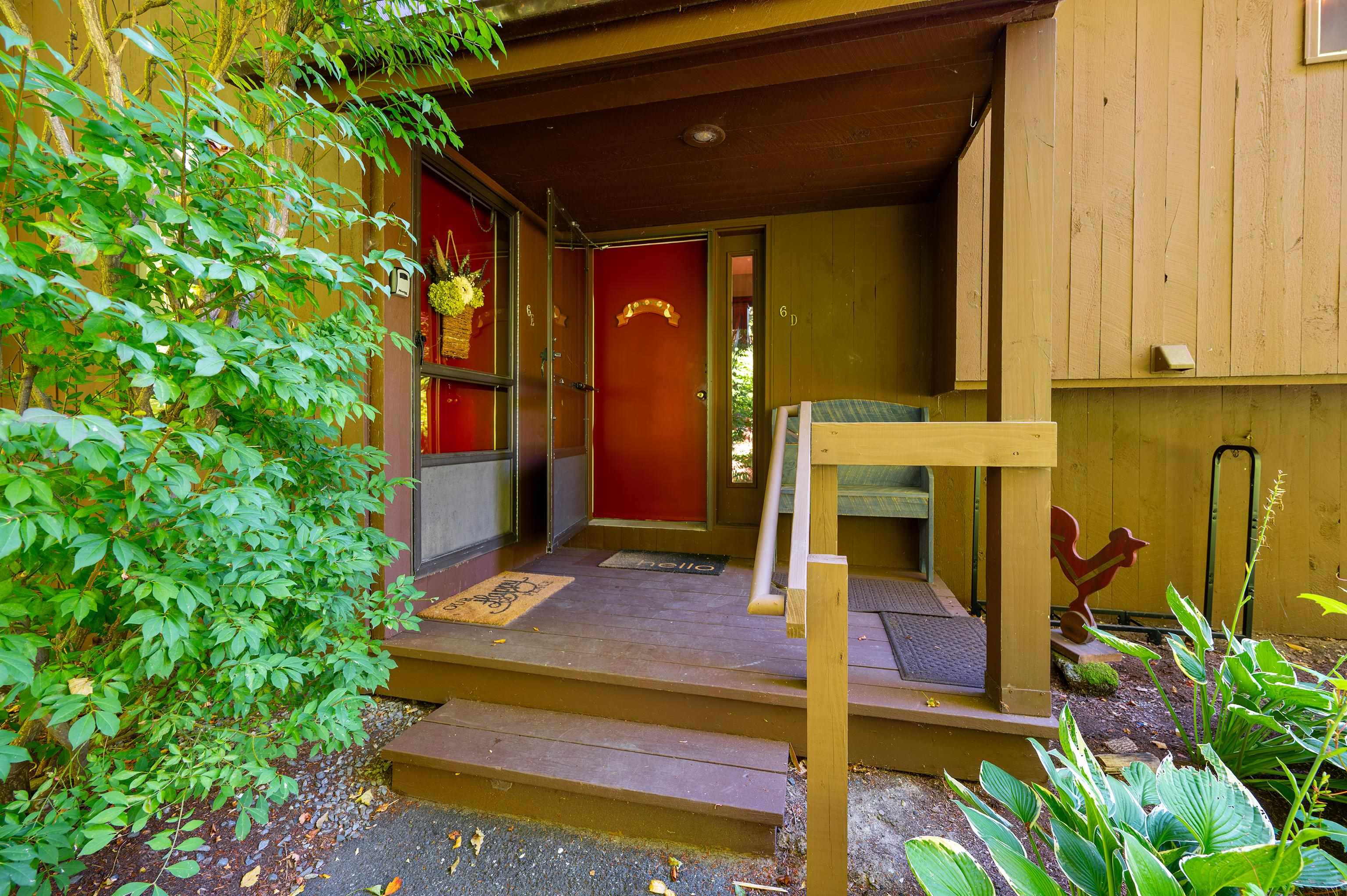 253 Old Quechee Road Unit: 6D