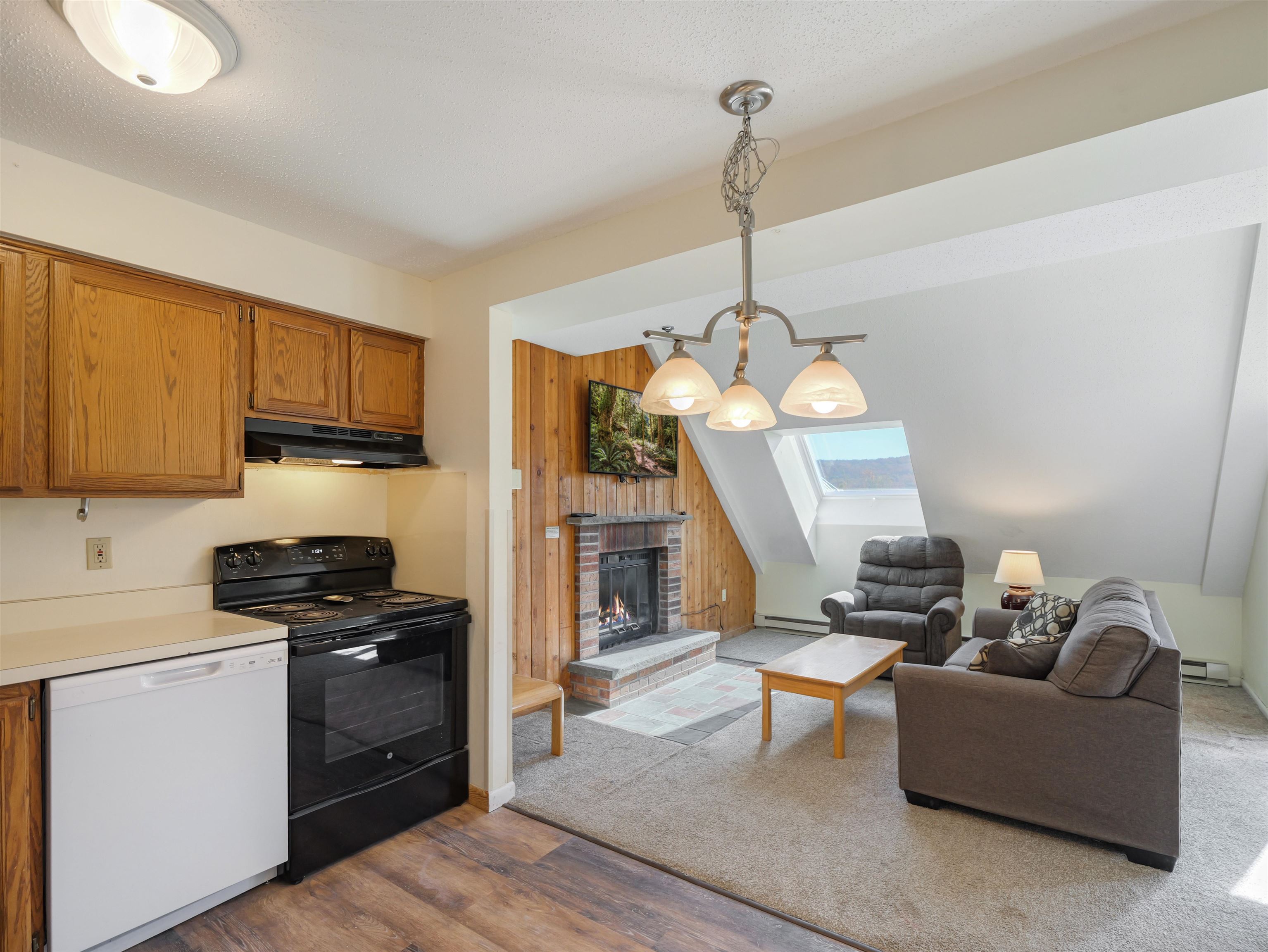 133 East Mountain Road Unit: 3F8