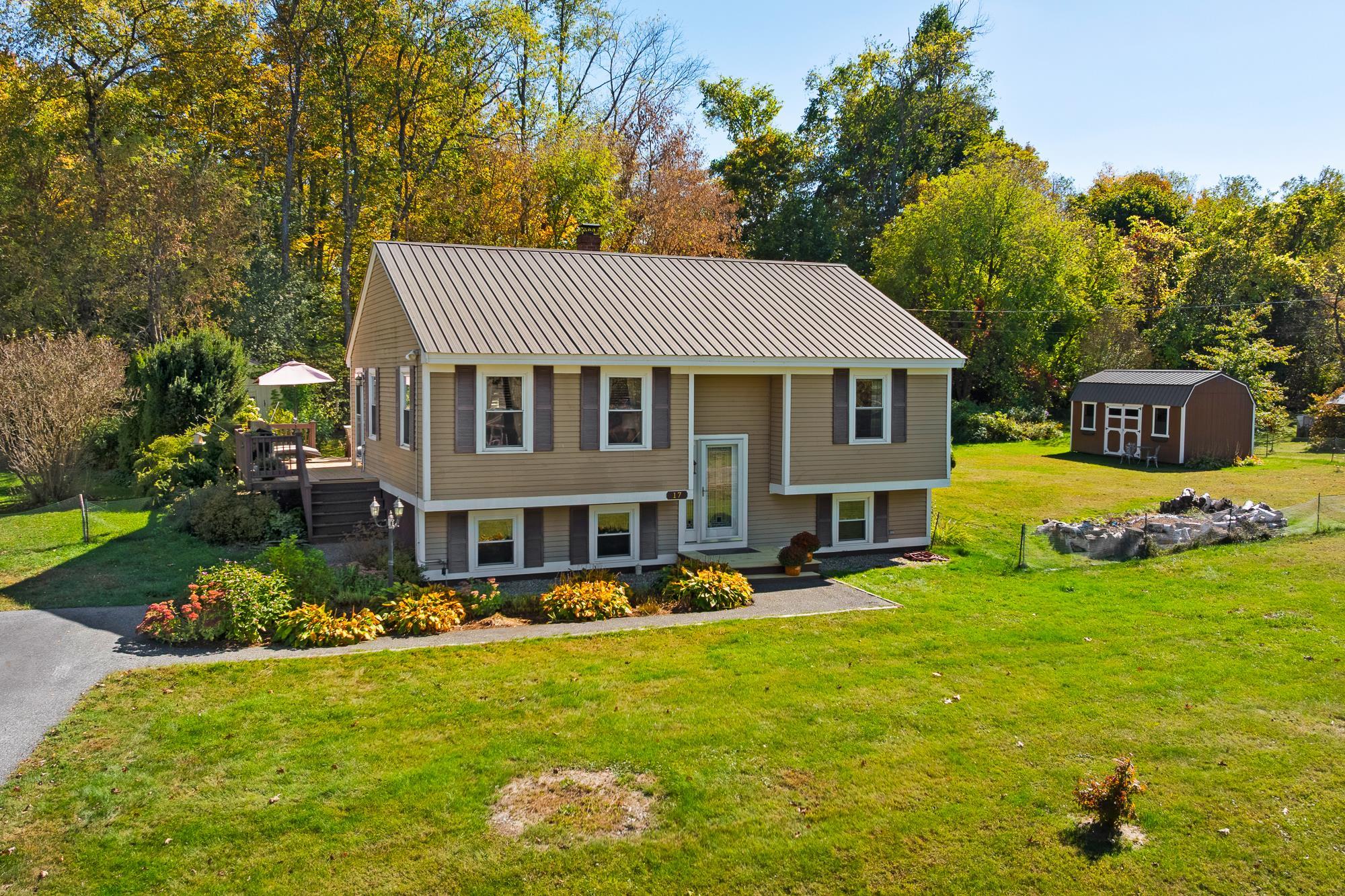 17 Alderwood Court