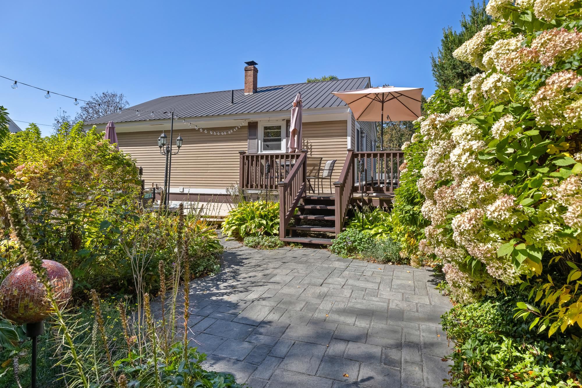 17 Alderwood Court