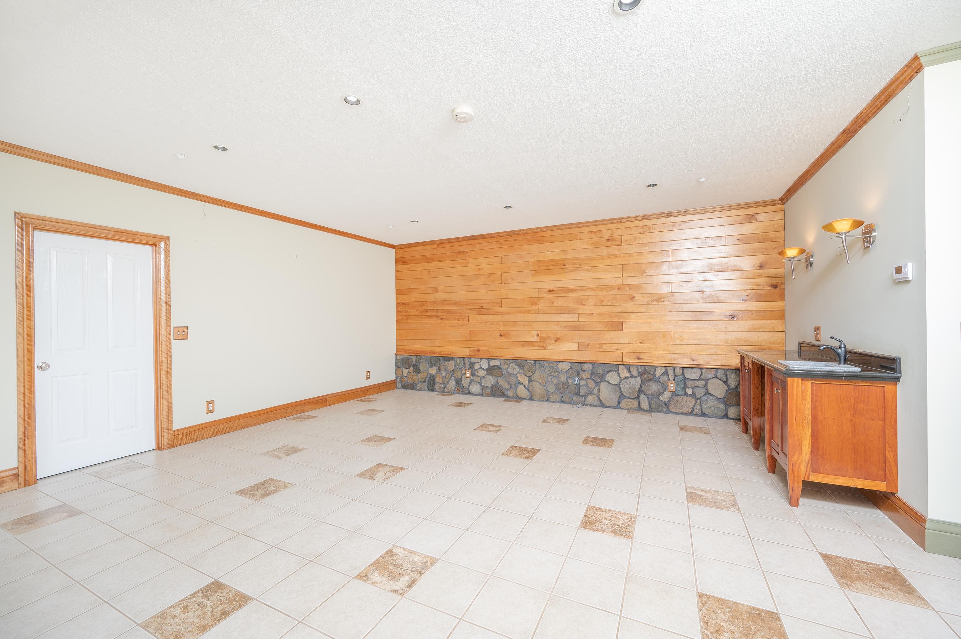 411 Wood Road