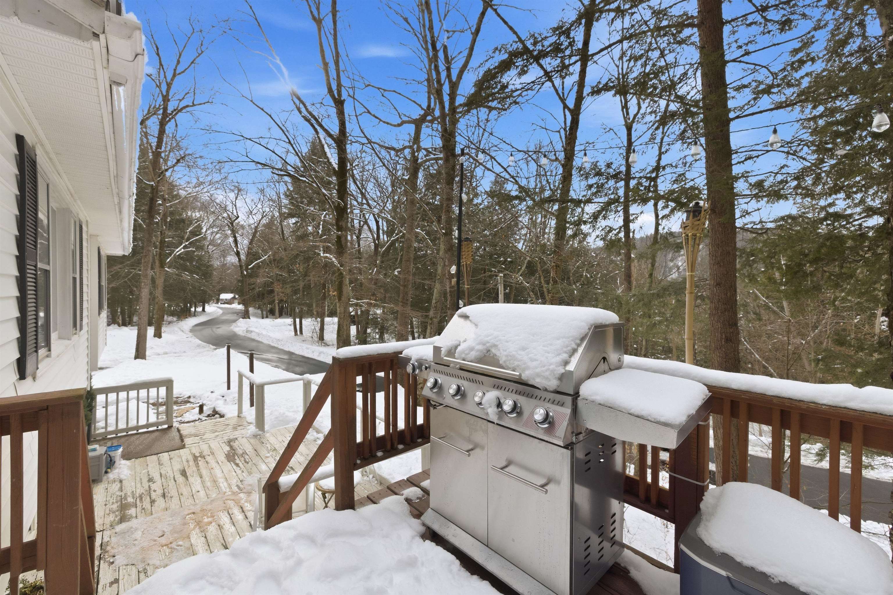 82 Scotts Drive