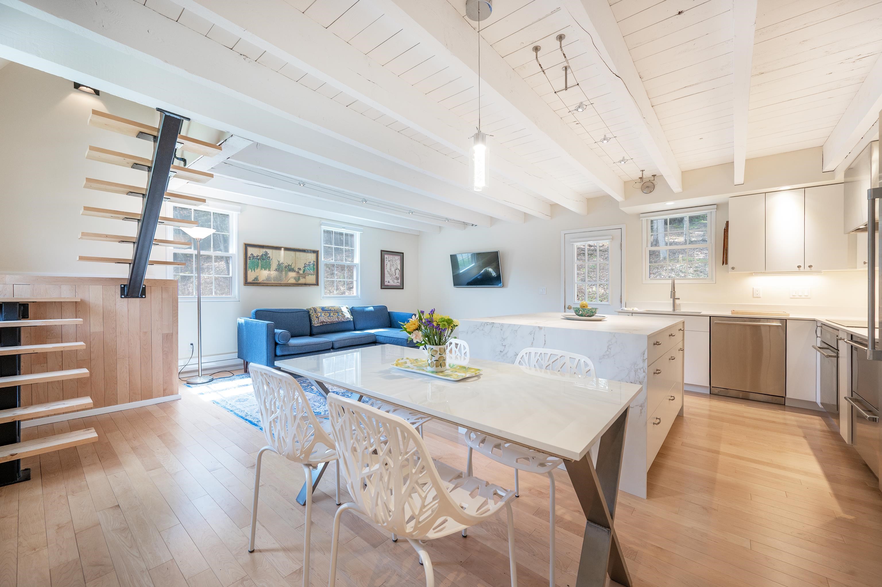 574 Willard Road Unit: 3F