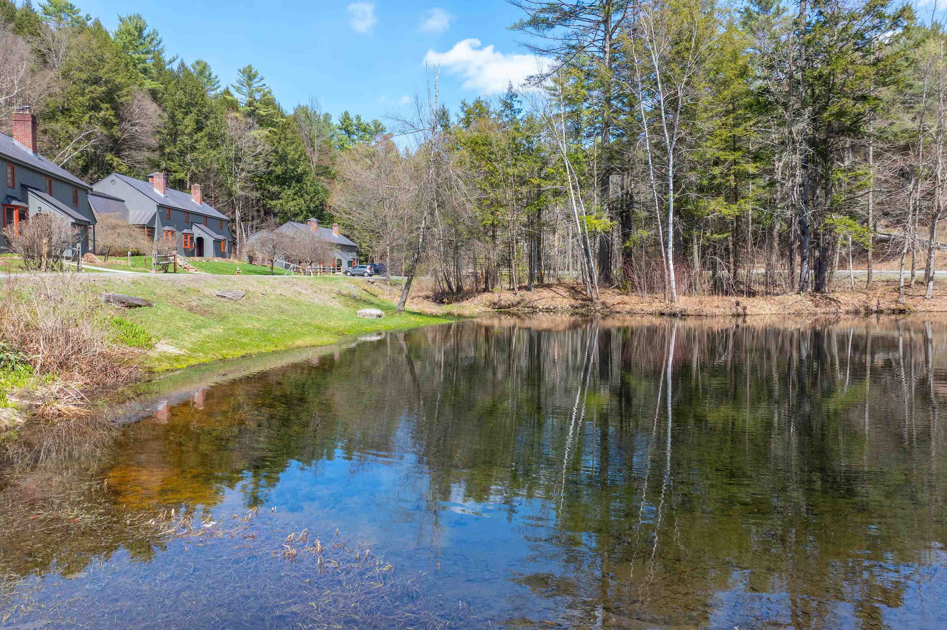 574 Willard Road Unit: 3F