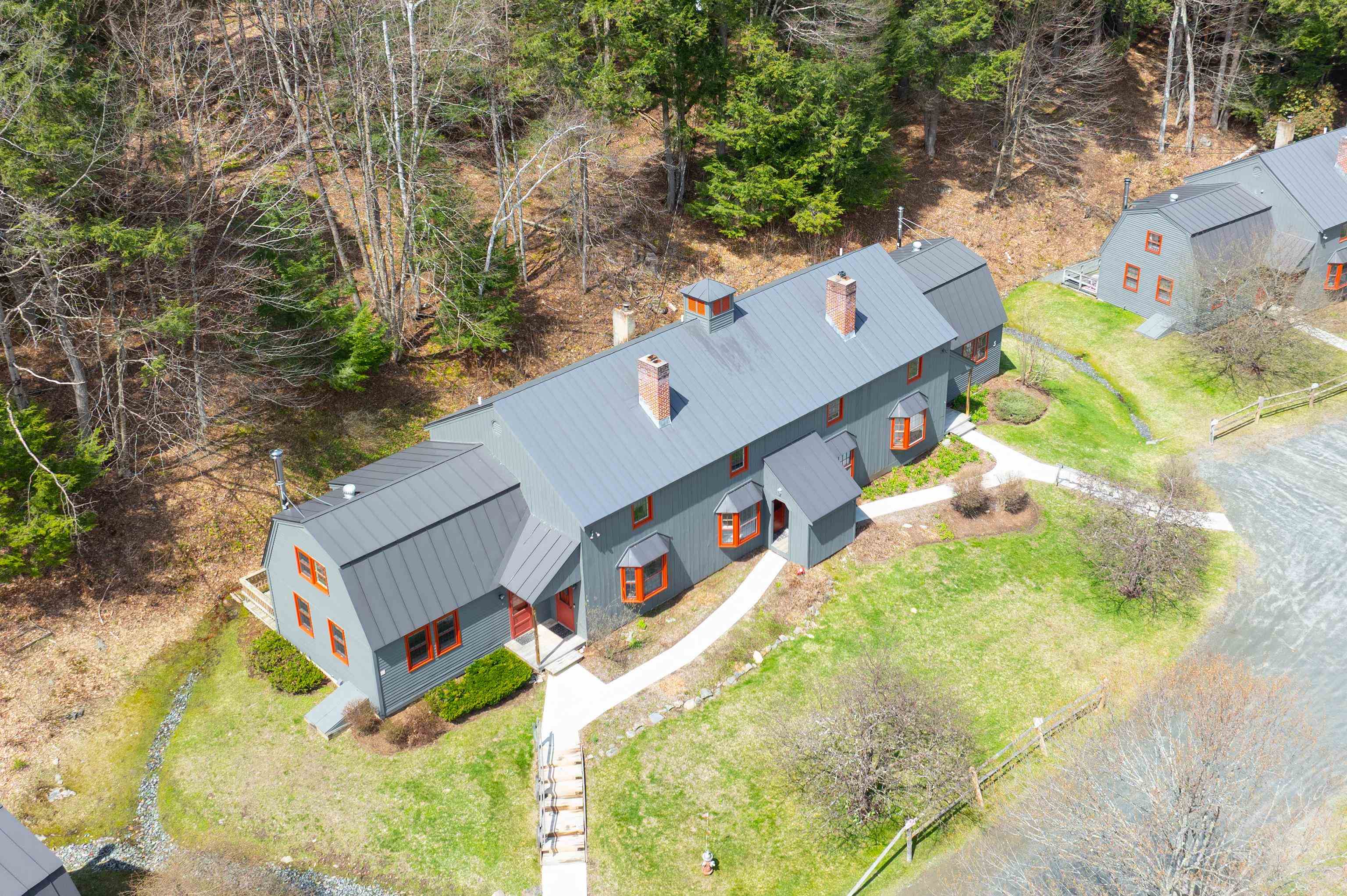 574 Willard Road Unit: 3F