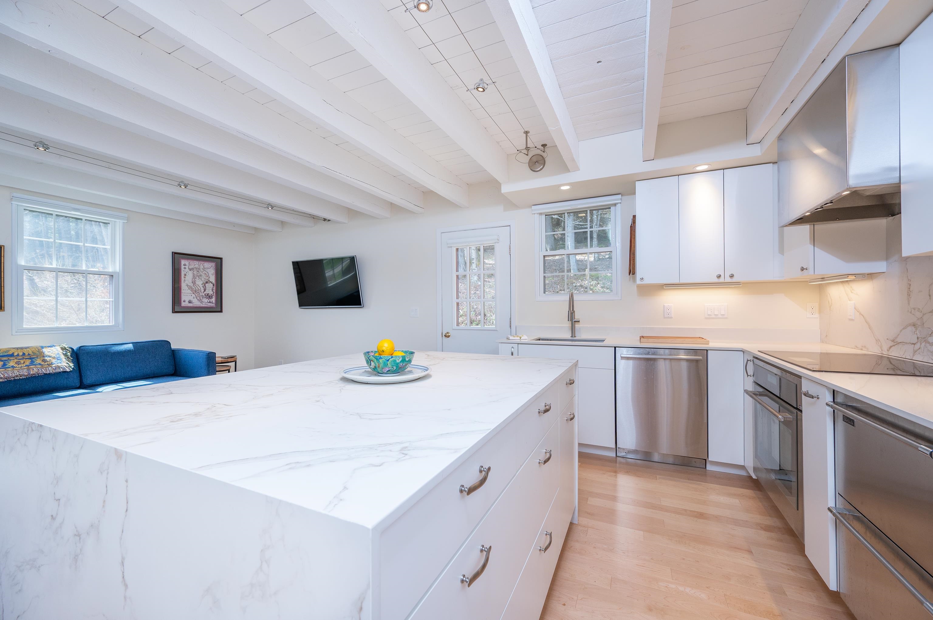 574 Willard Road Unit: 3F