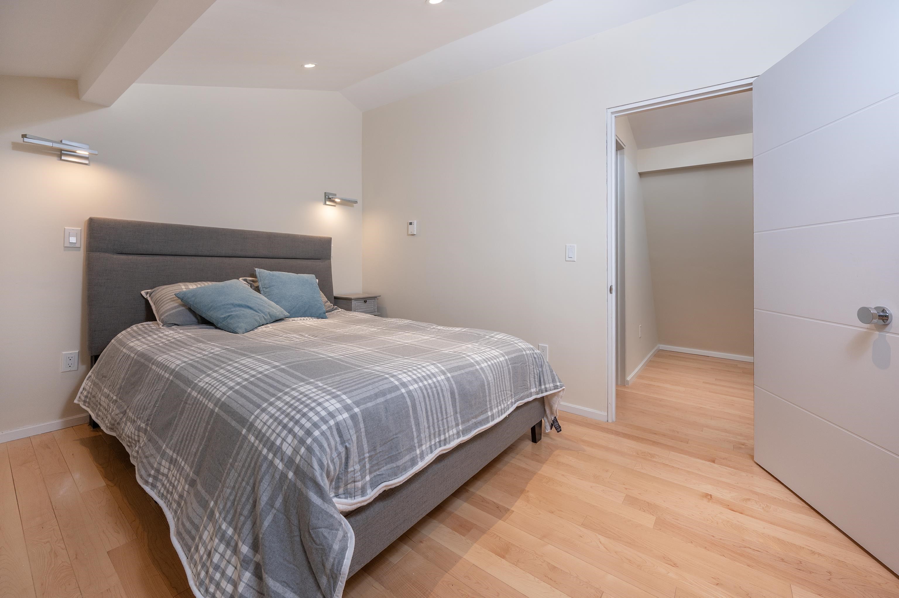 574 Willard Road Unit: 3F