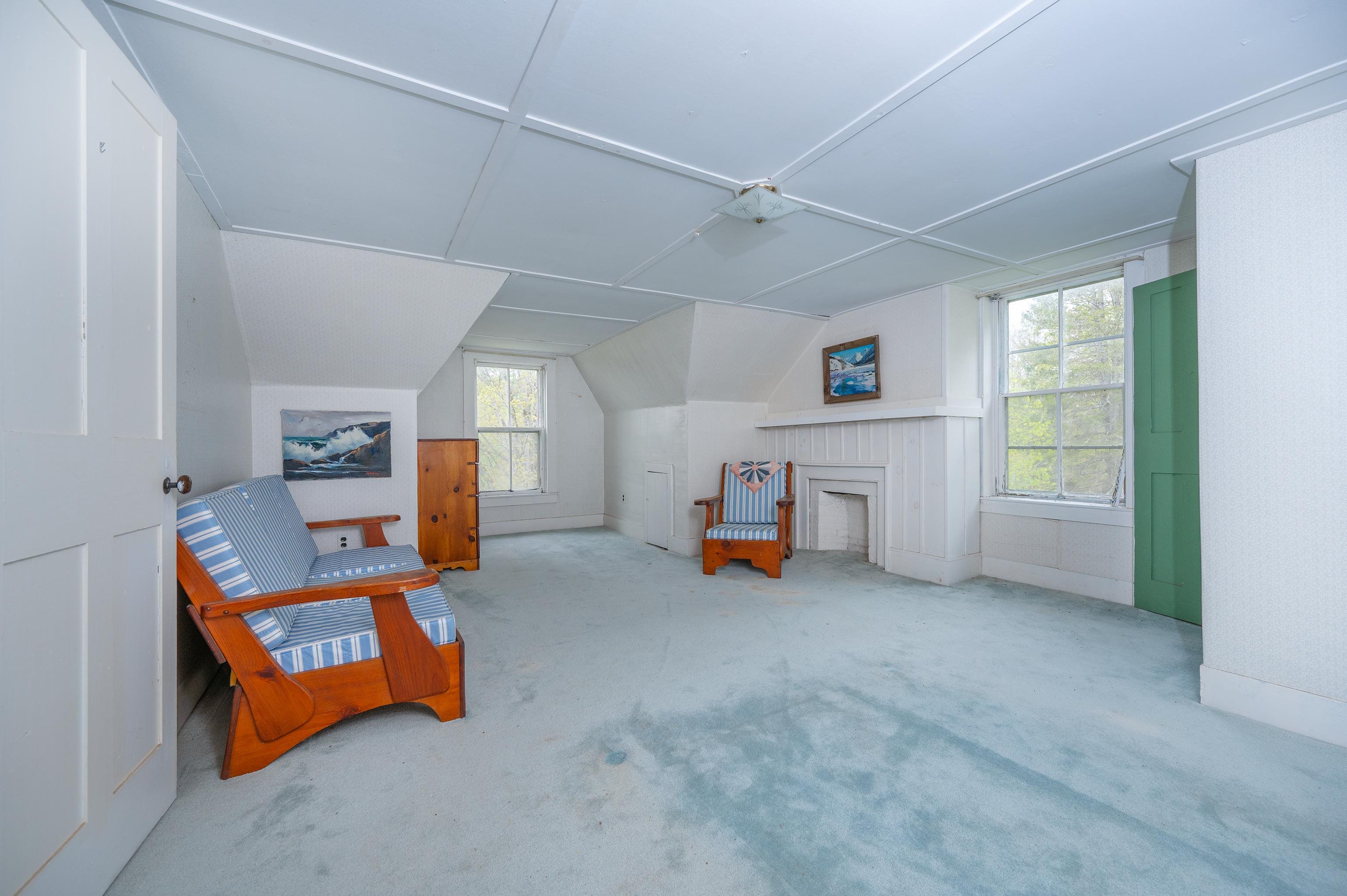 187 Bragg Hill Road