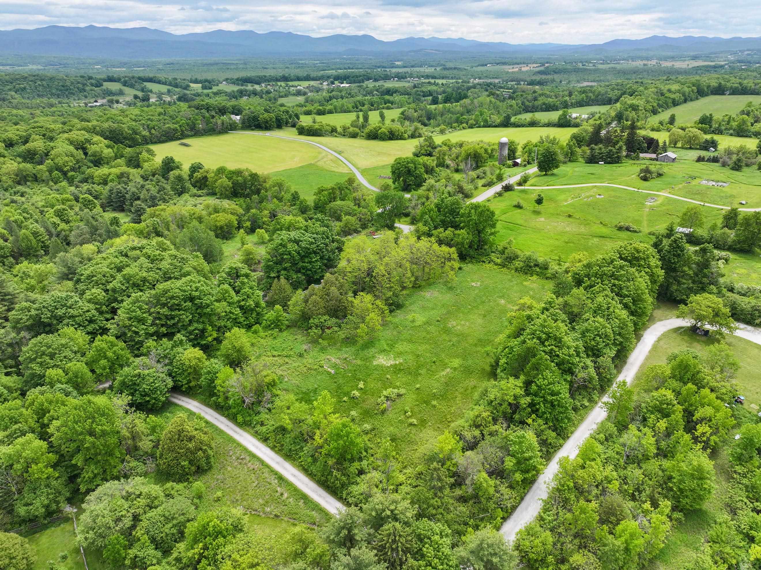 1519 Delong Road