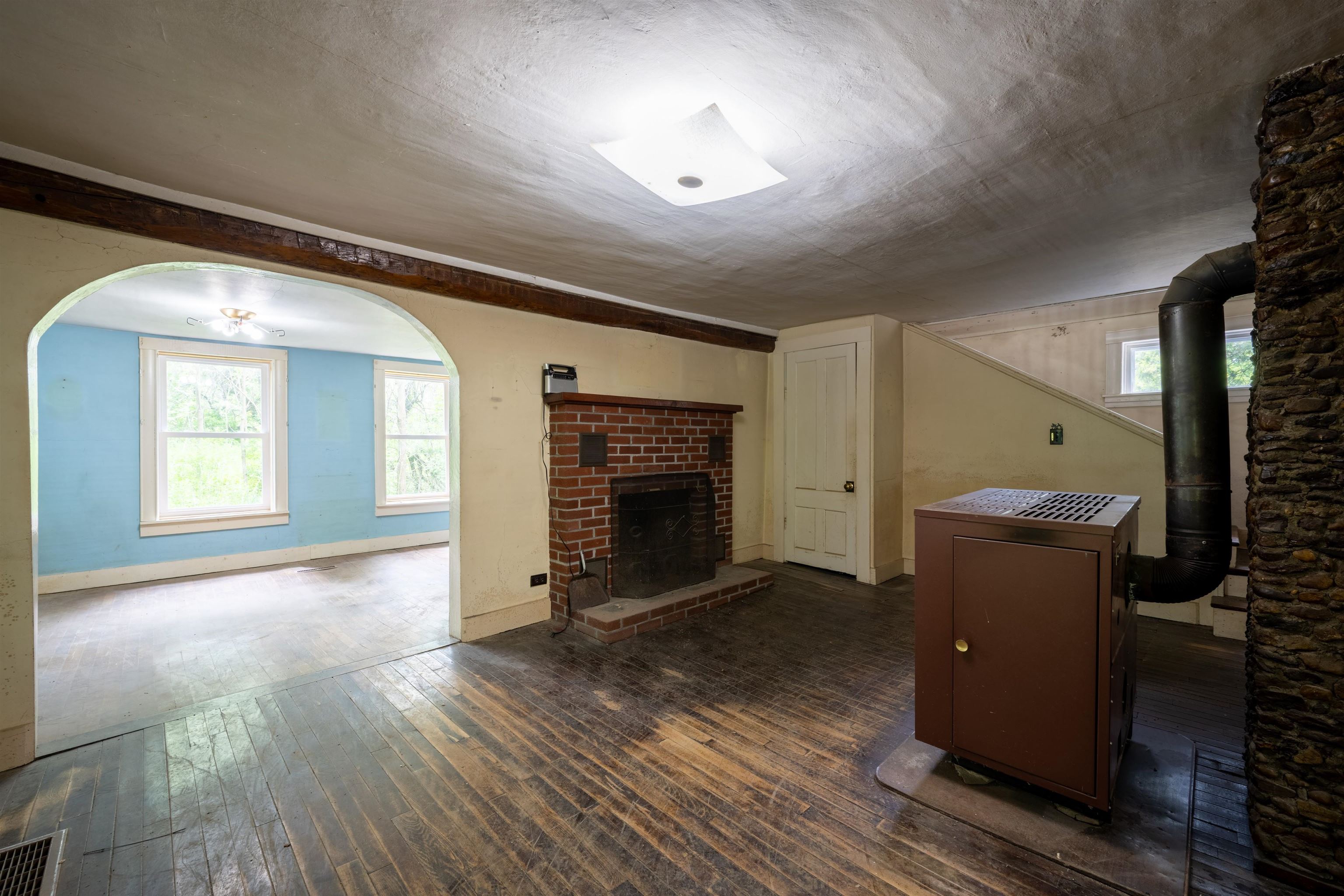 1519 Delong Road