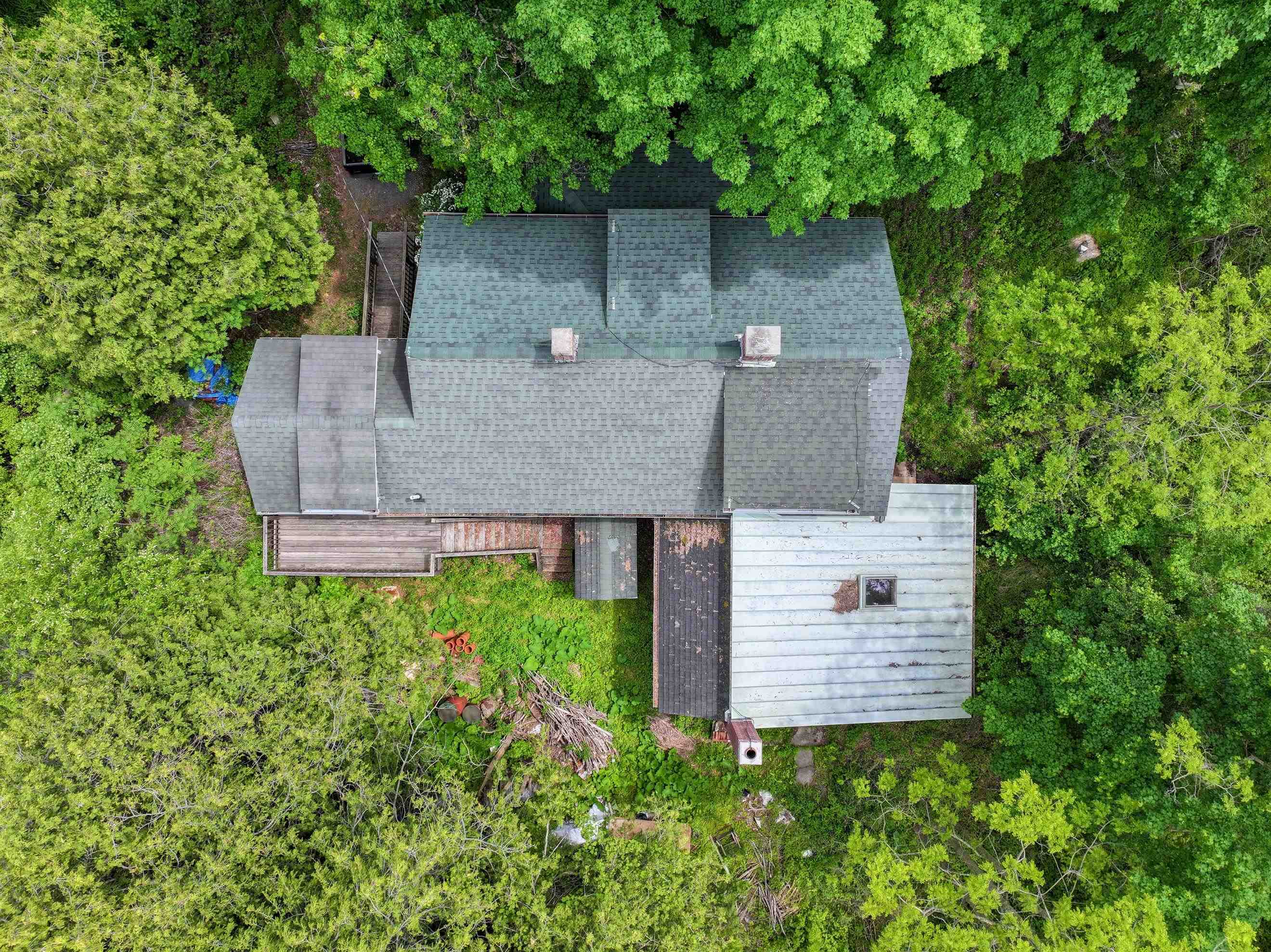 1519 Delong Road
