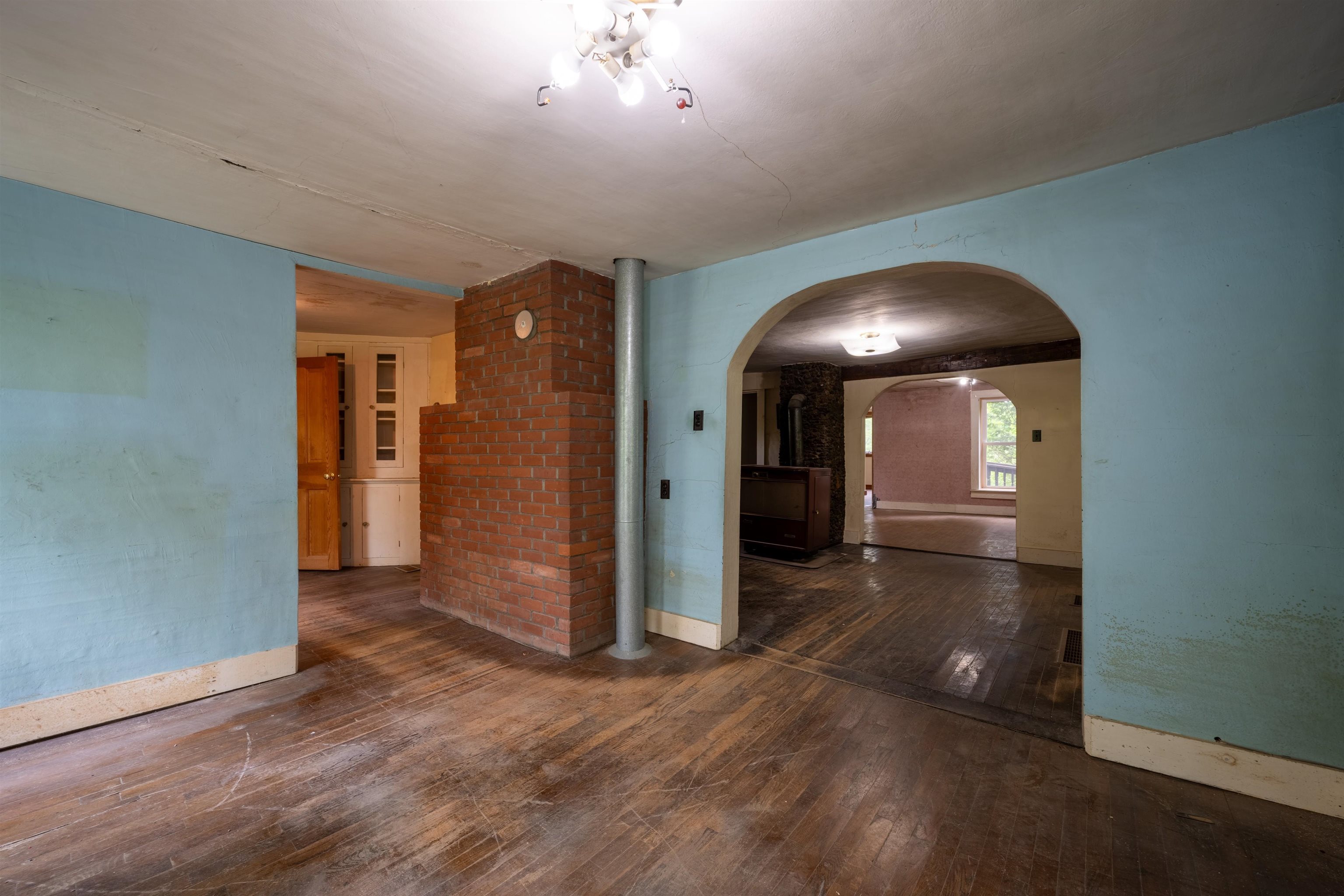1519 Delong Road