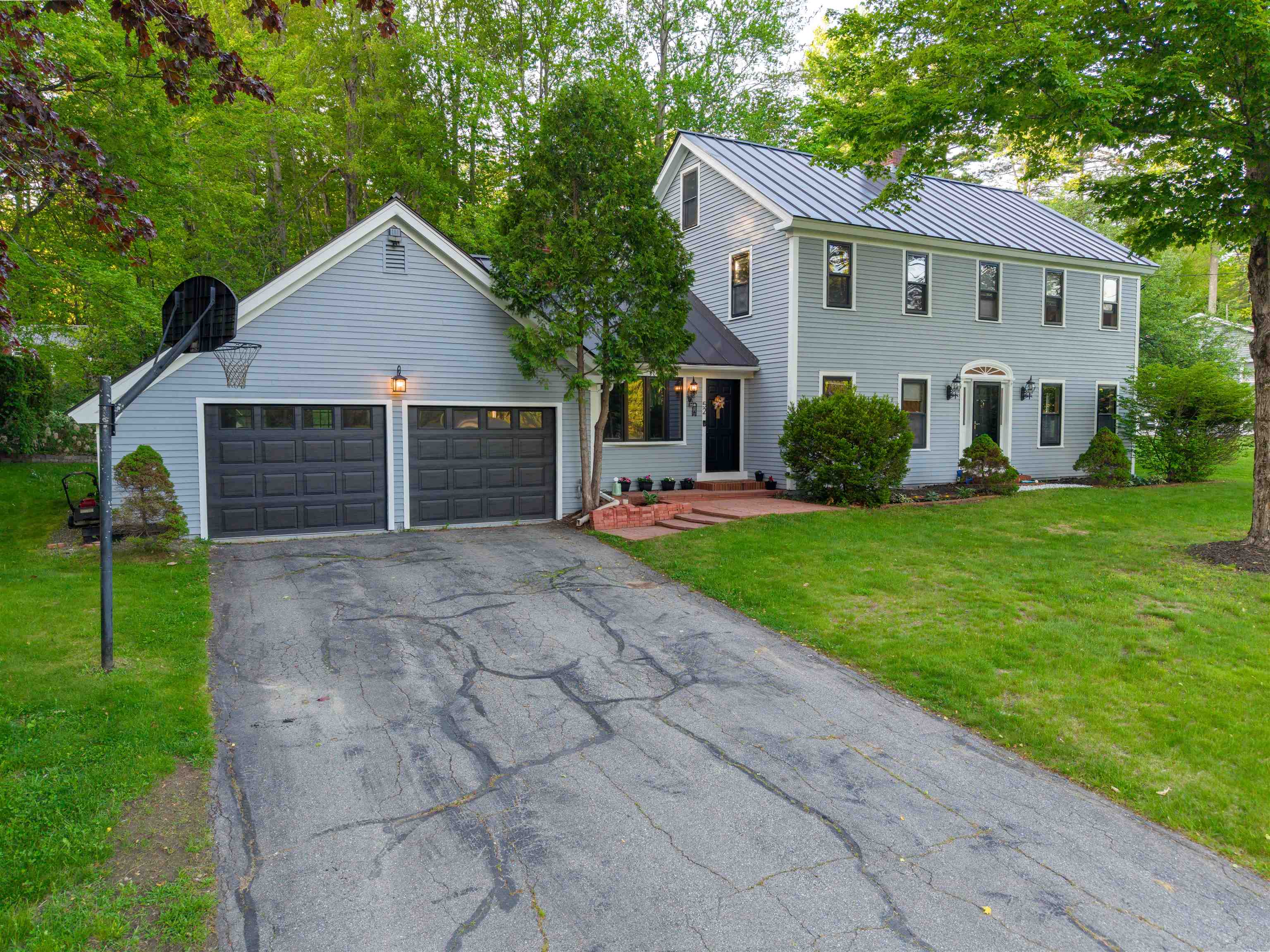 52 Ledgewood Road