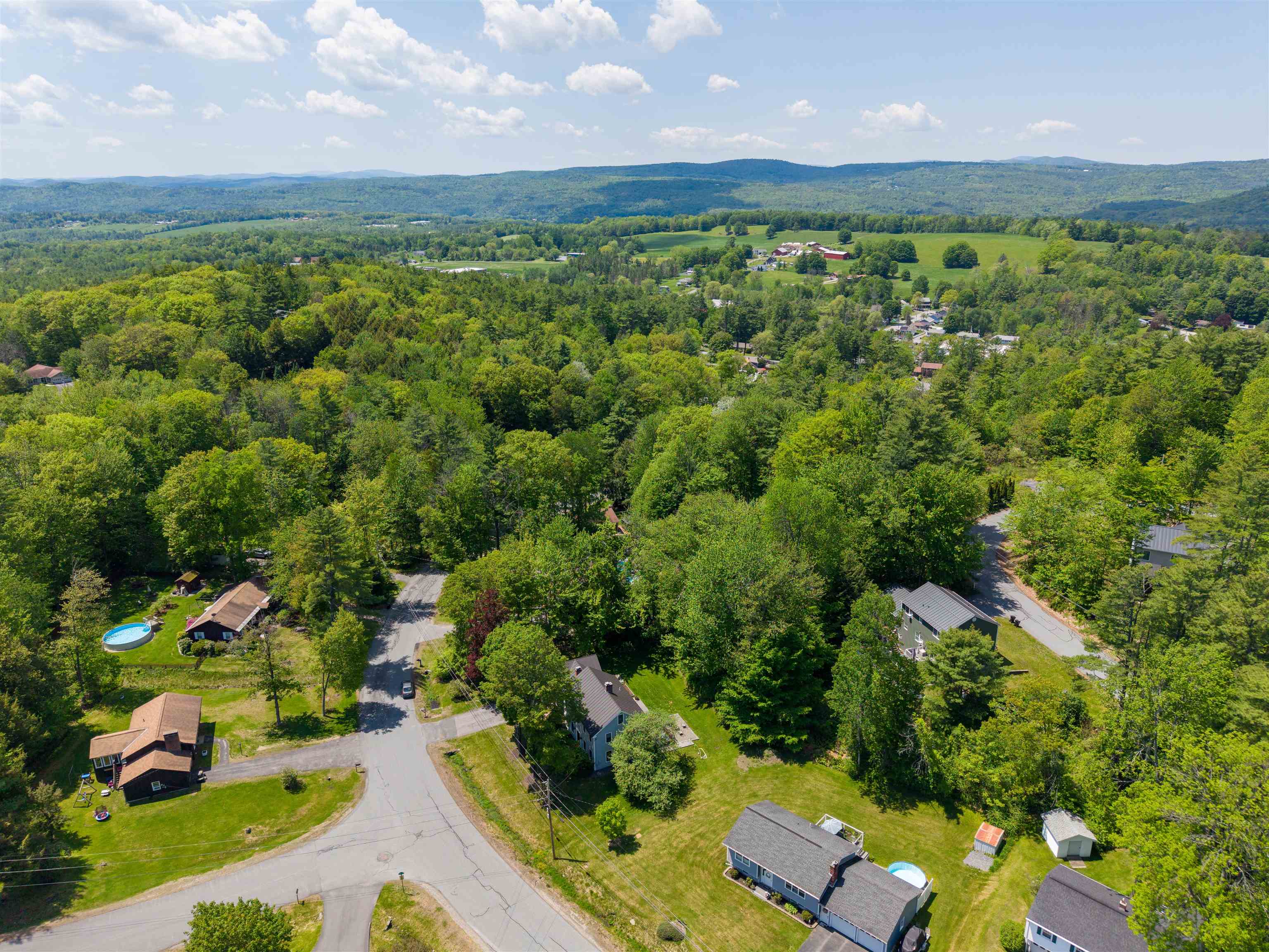 52 Ledgewood Road