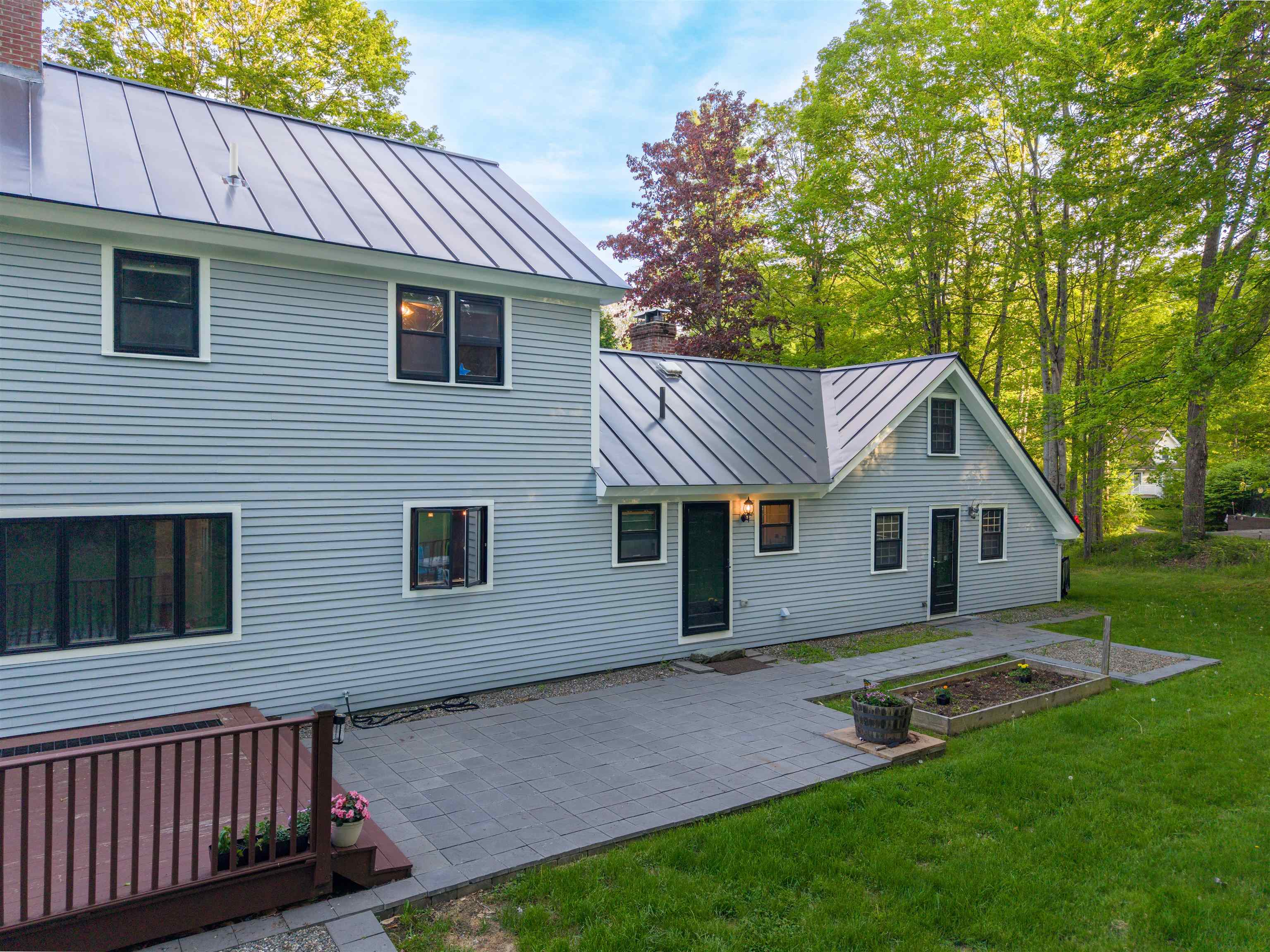 52 Ledgewood Road
