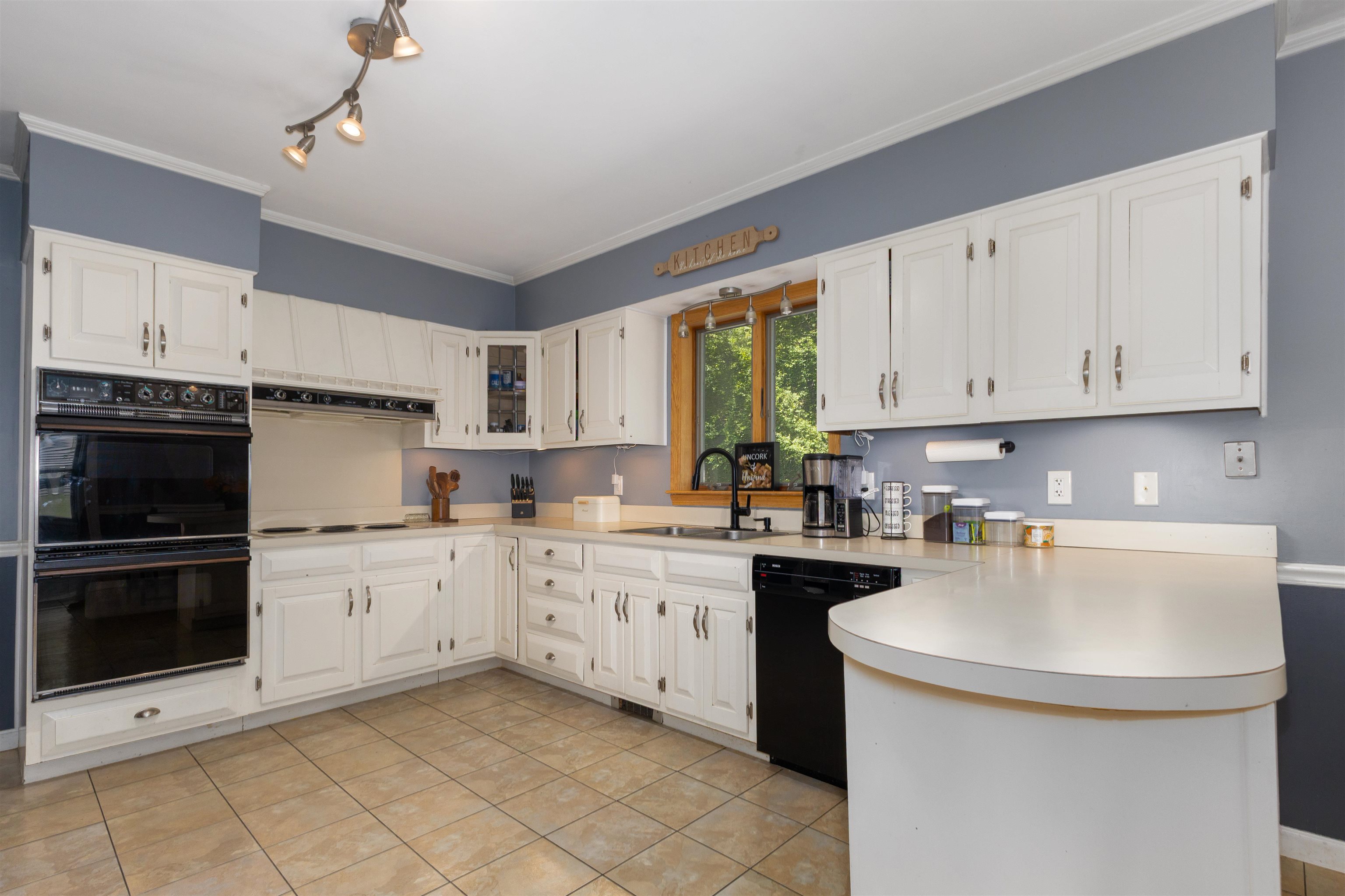 52 Ledgewood Road