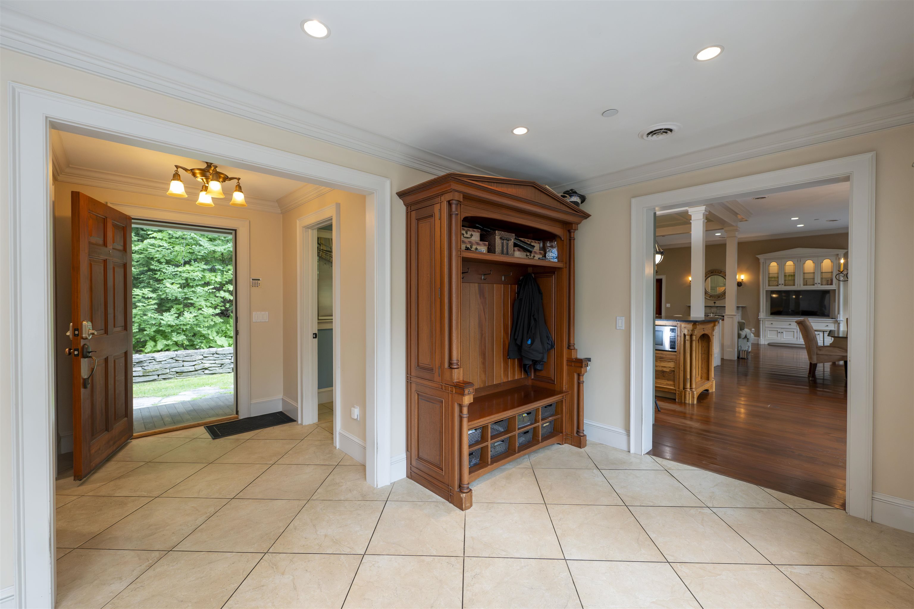 145 Stephen Day Lane
