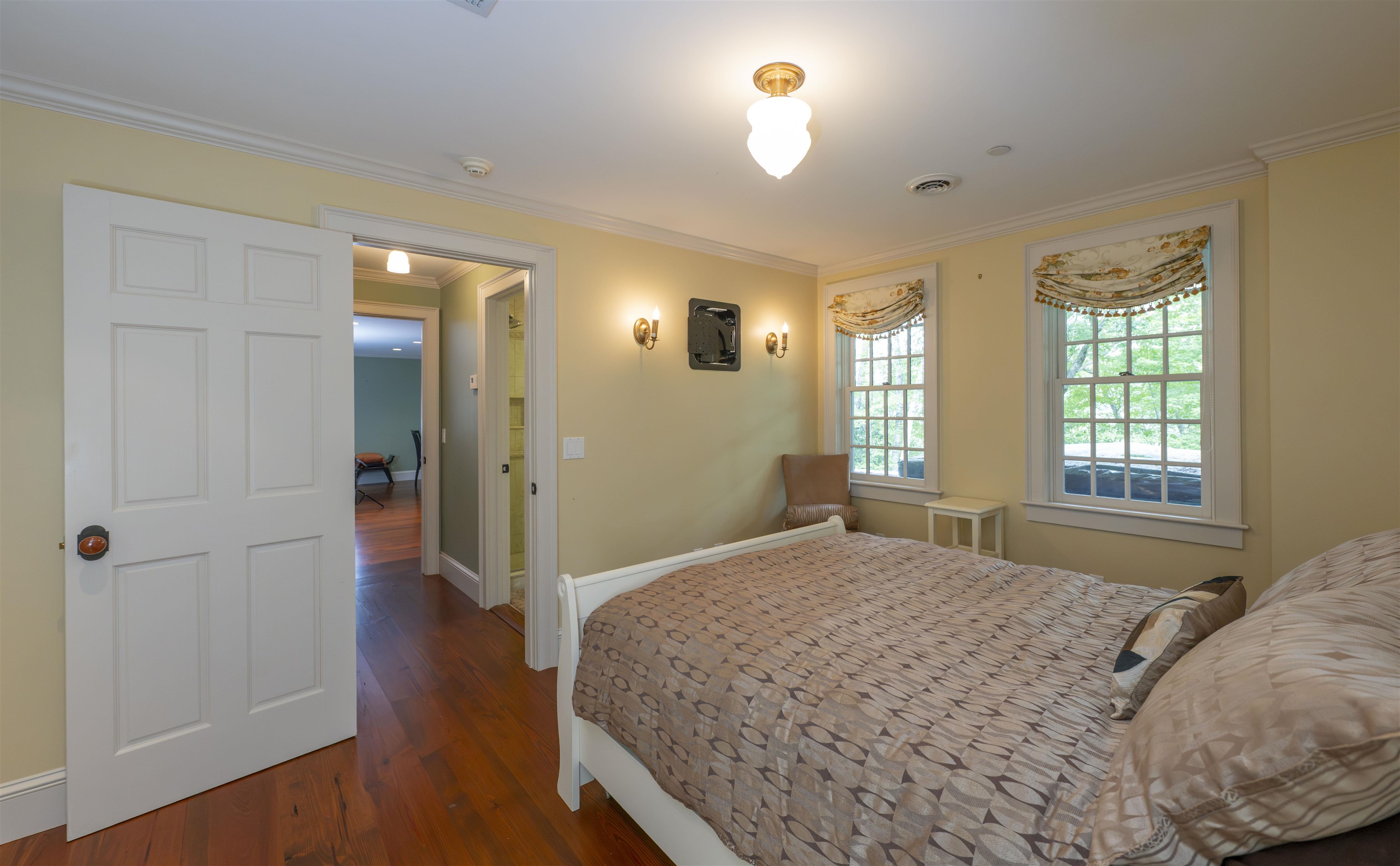 145 Stephen Day Lane