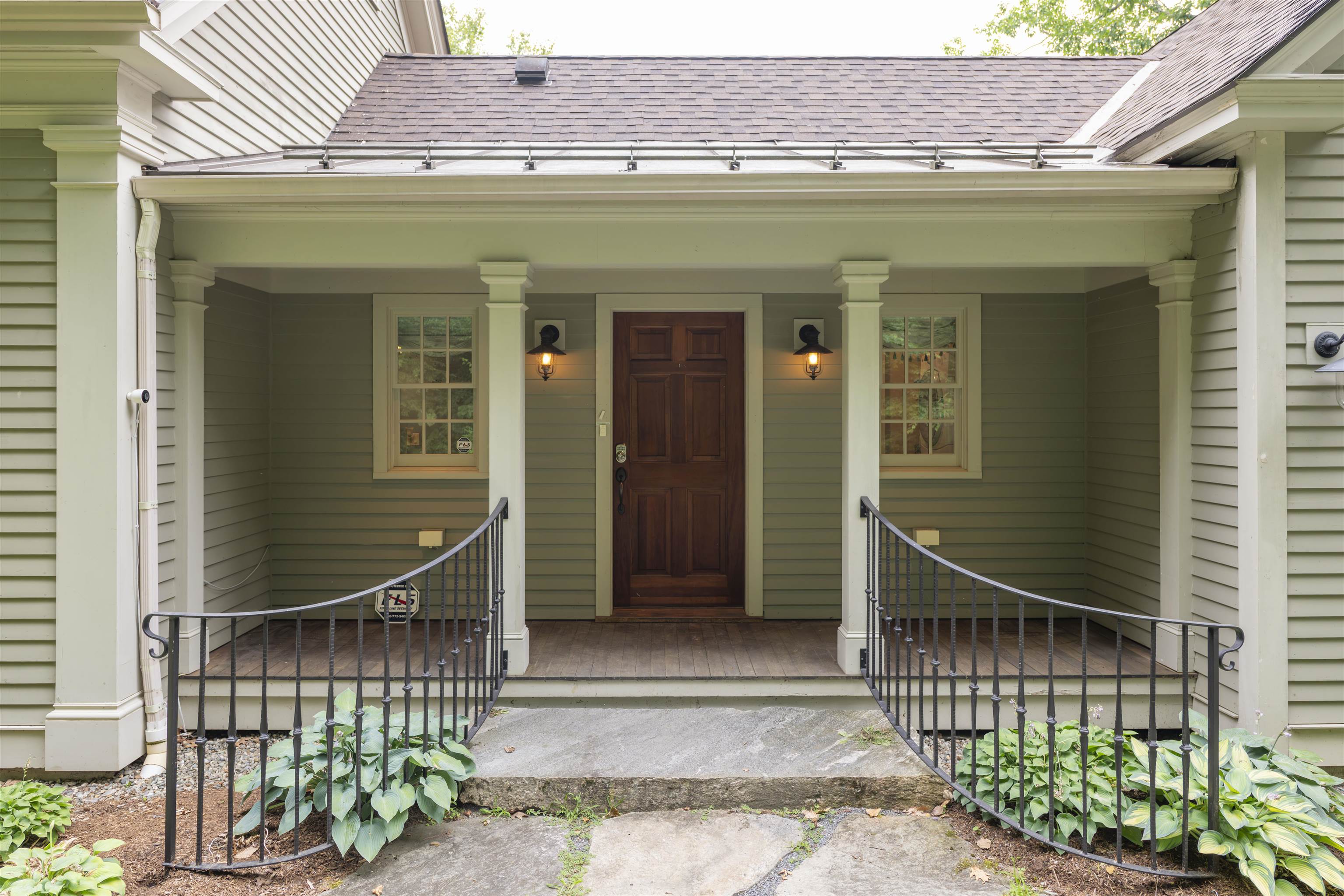 145 Stephen Day Lane