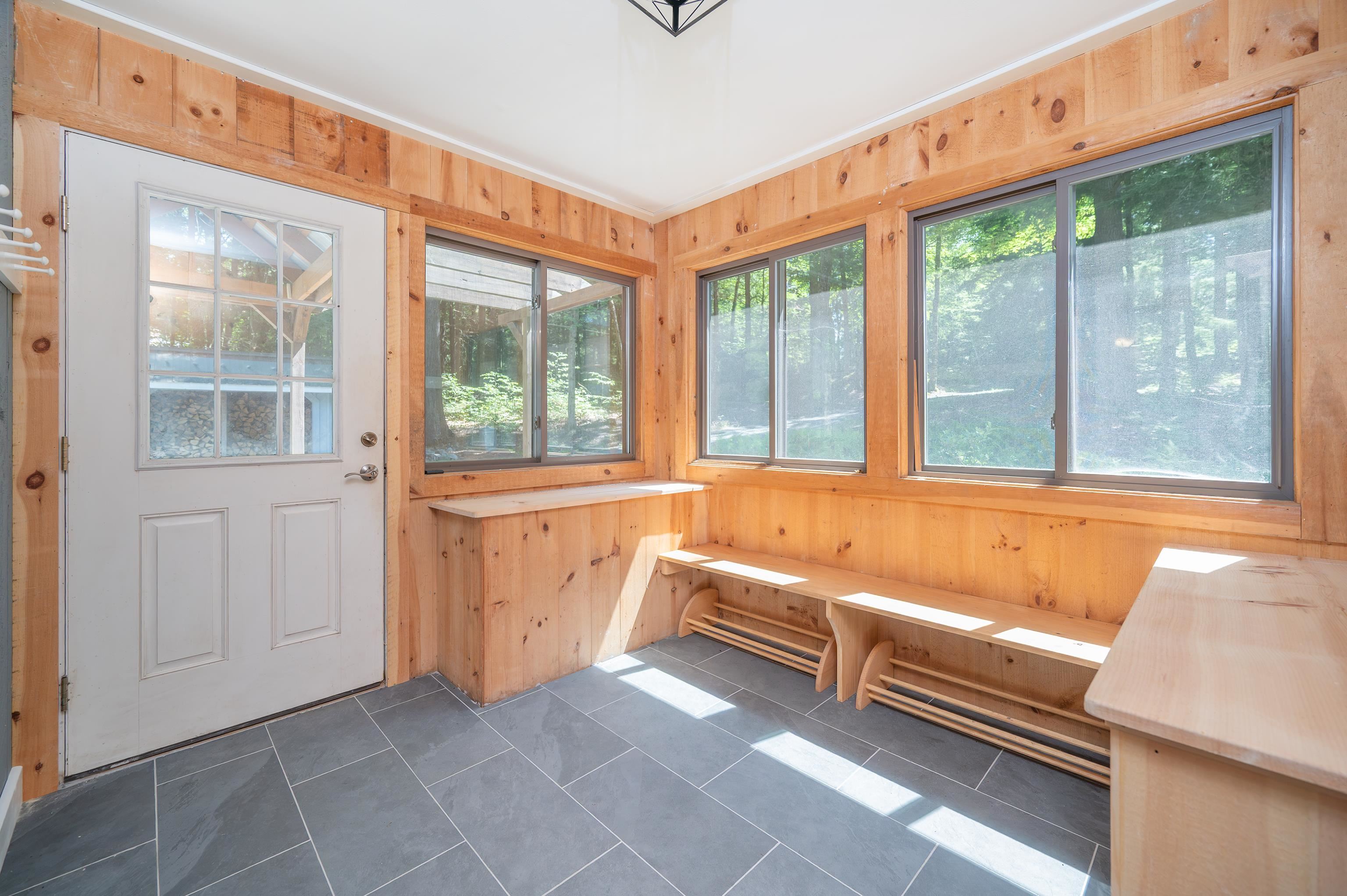 32 Highwood Way