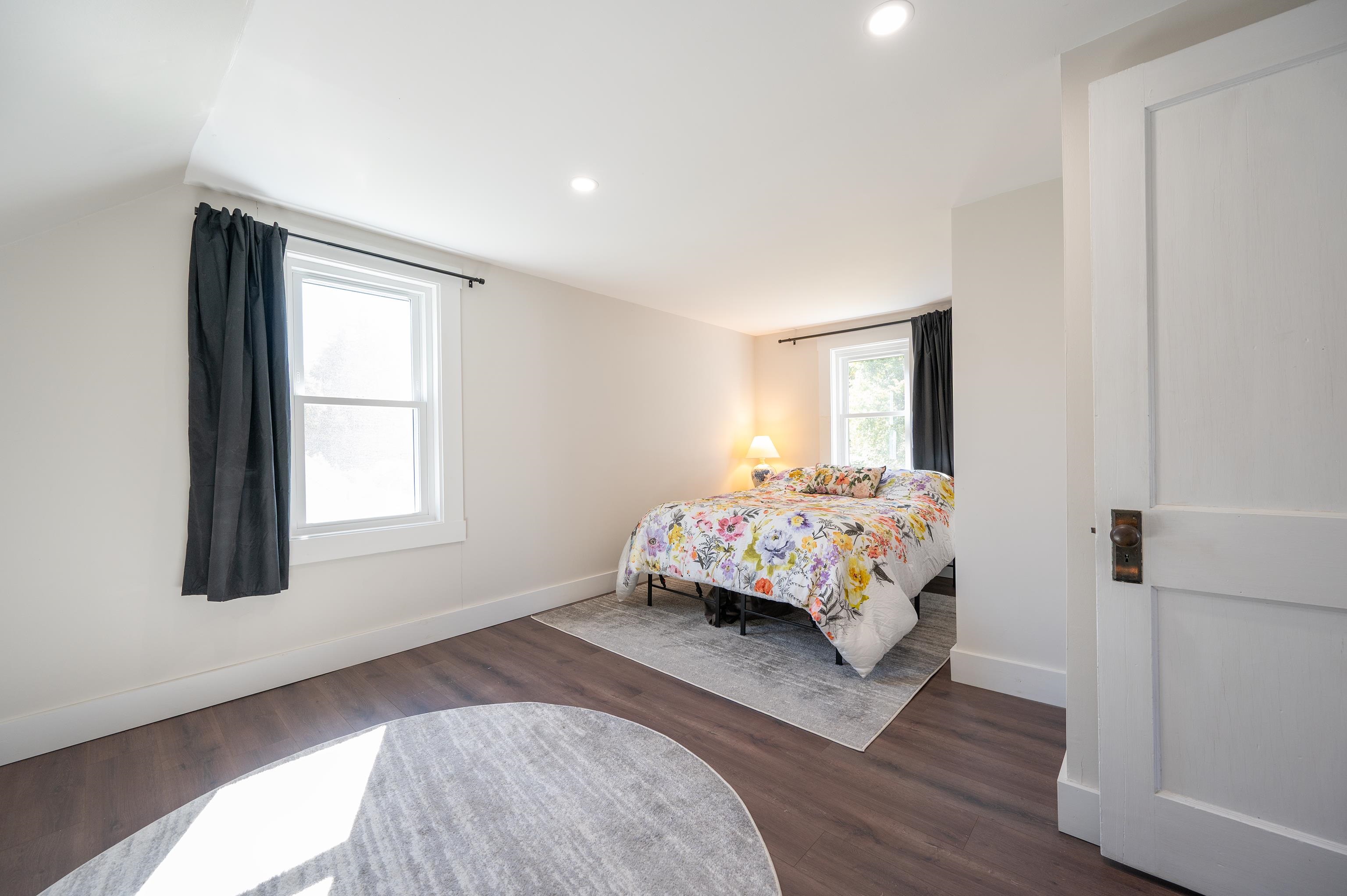 128 Weston Heights