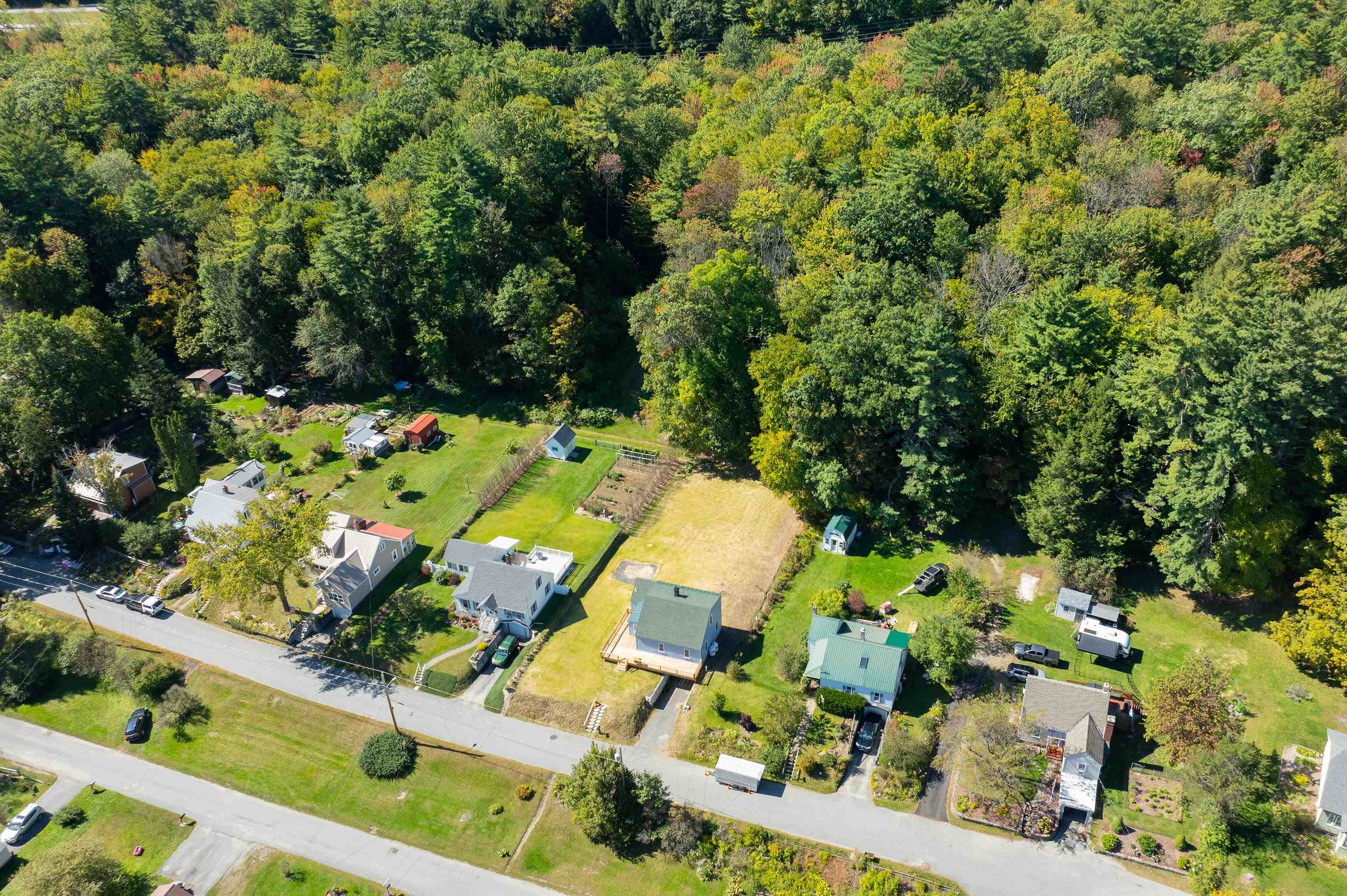 128 Weston Heights