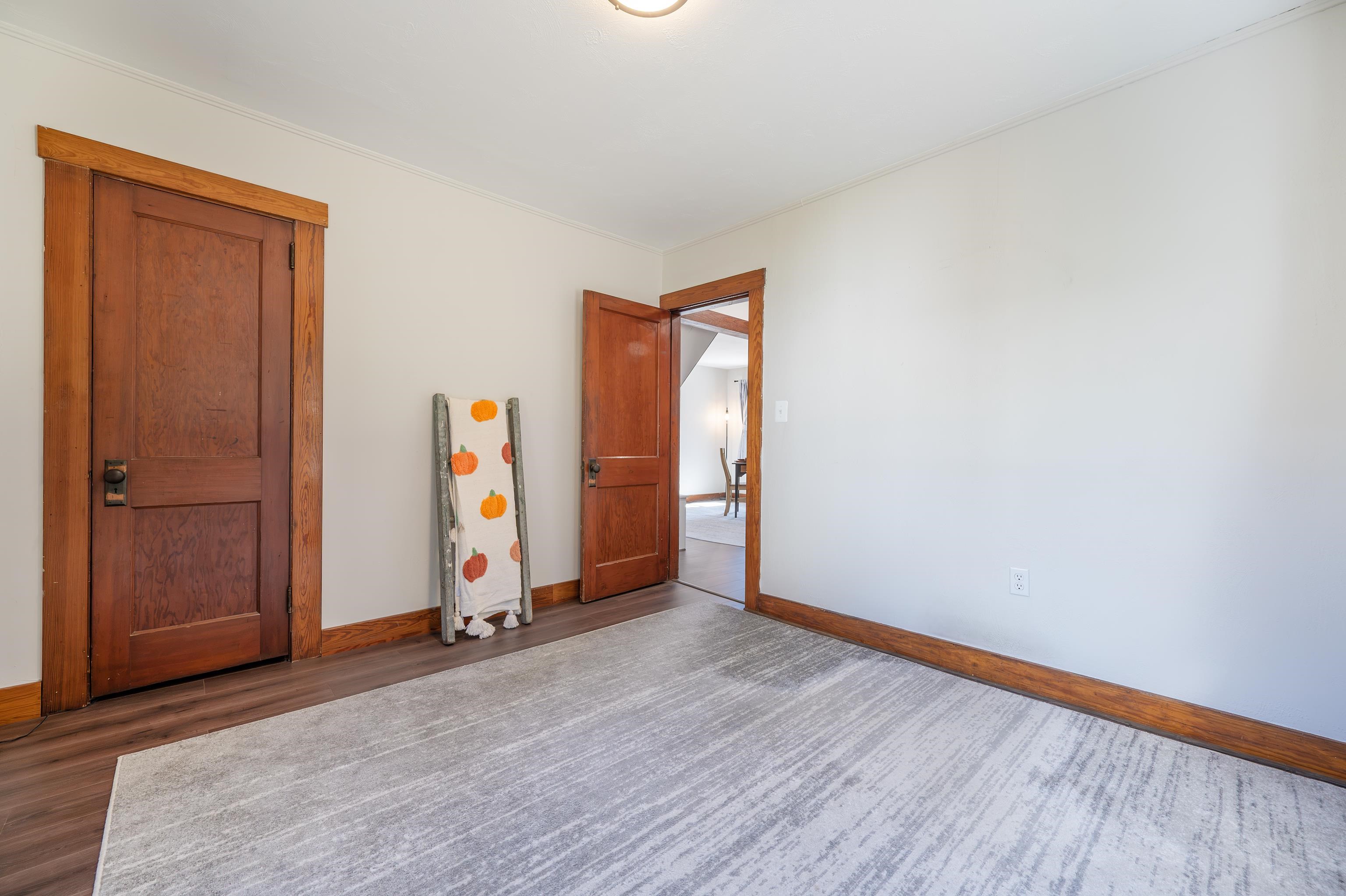 128 Weston Heights