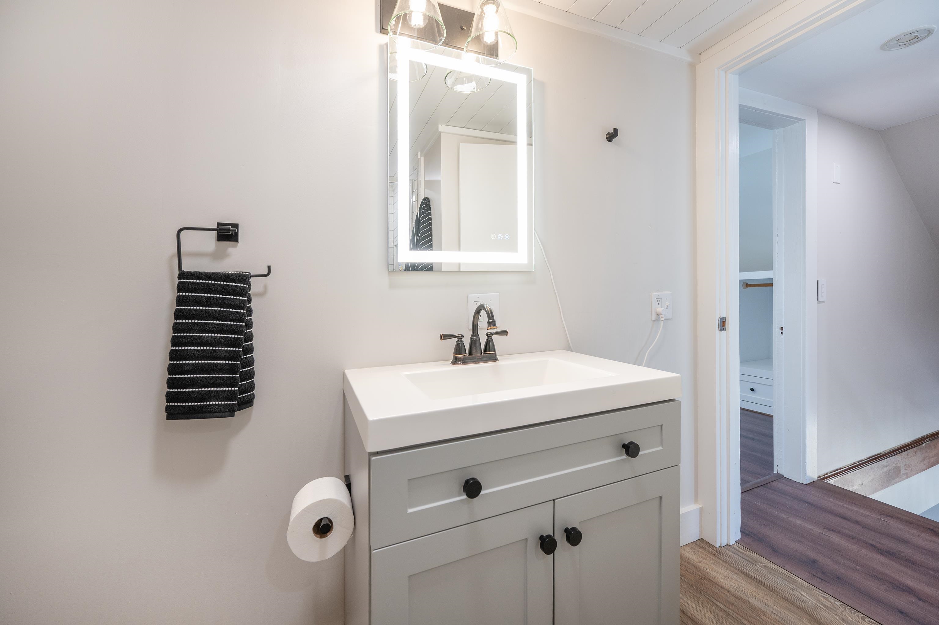 128 Weston Heights