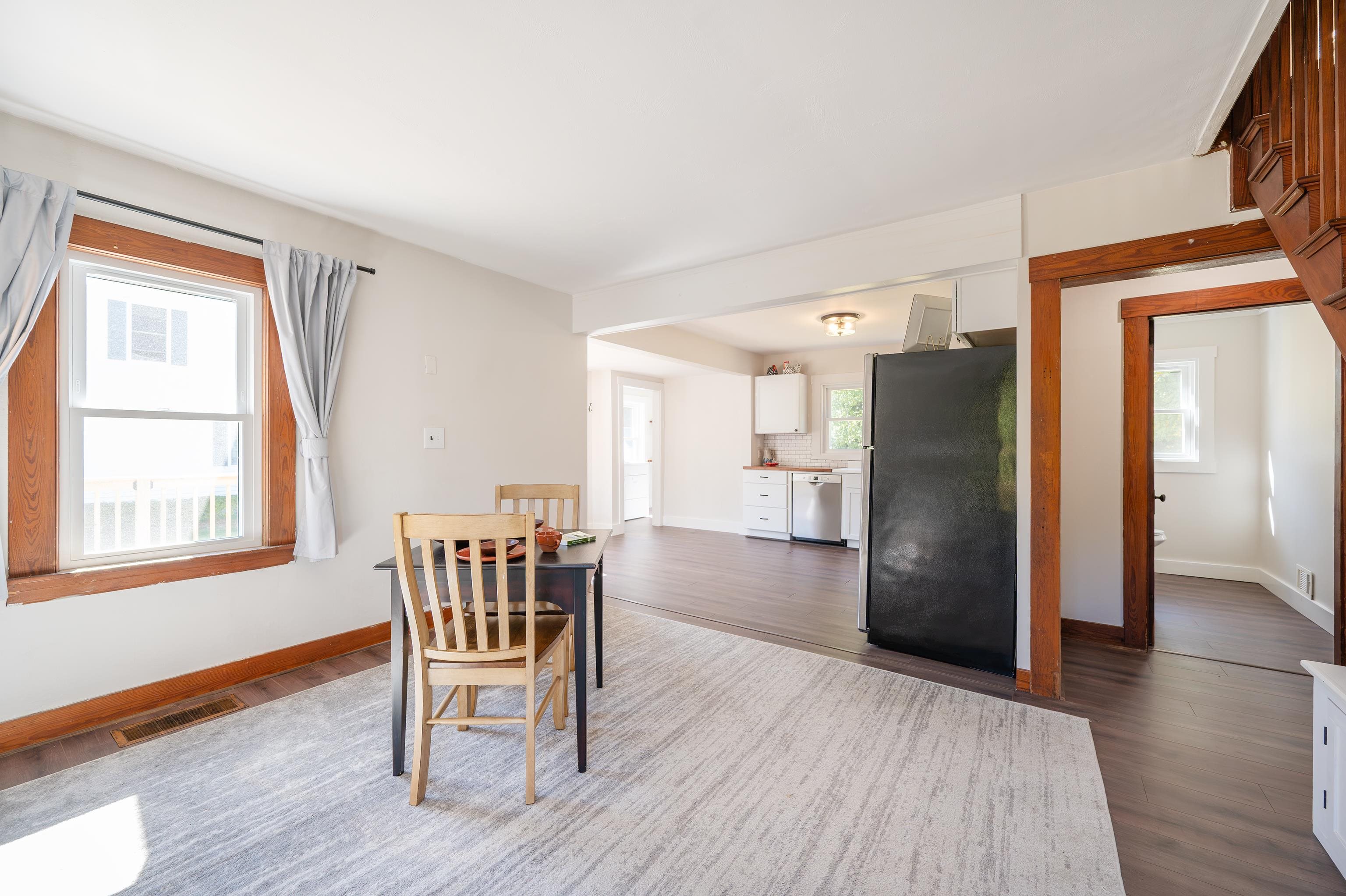 128 Weston Heights