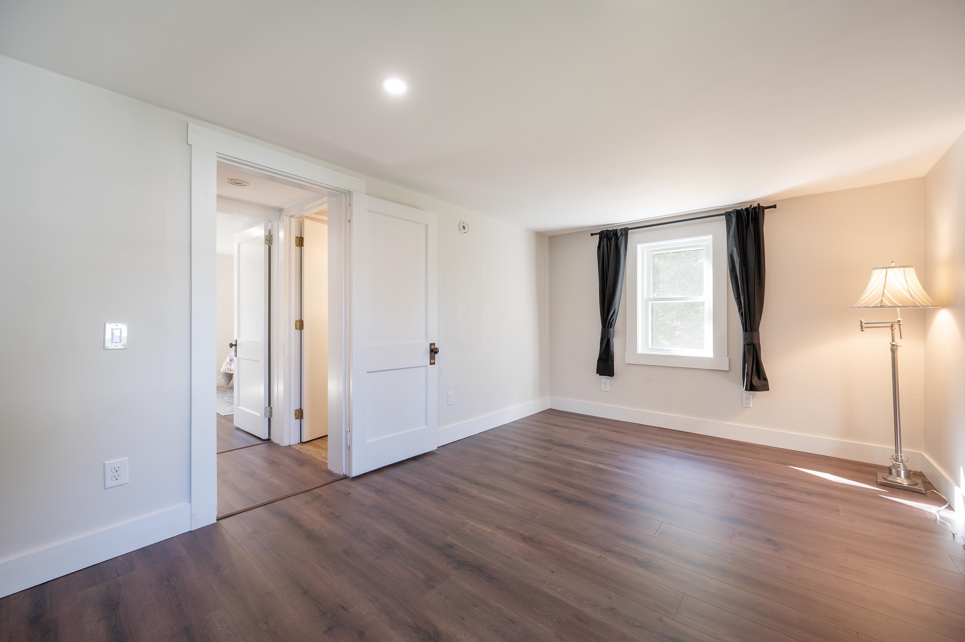 128 Weston Heights