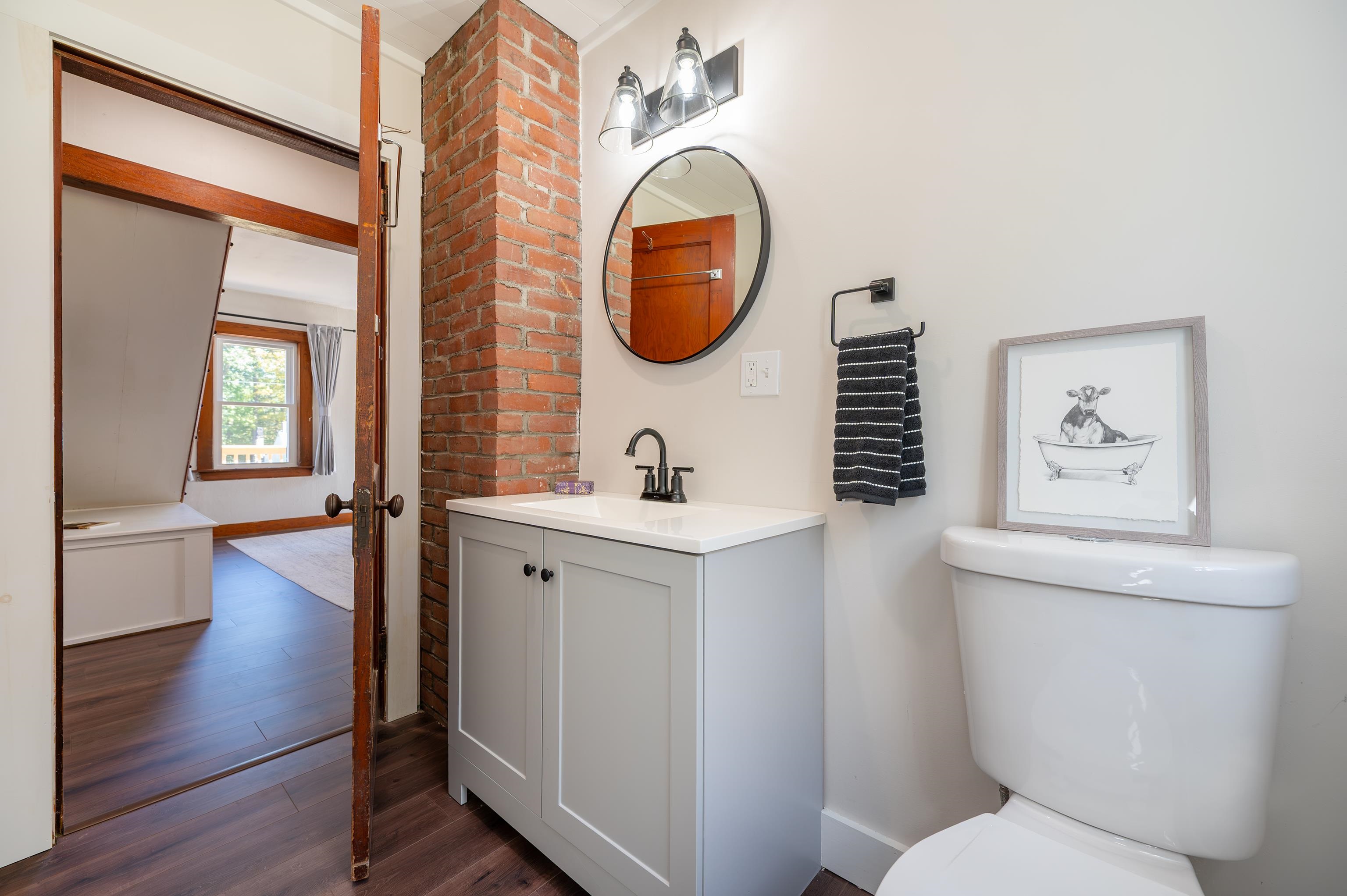 128 Weston Heights
