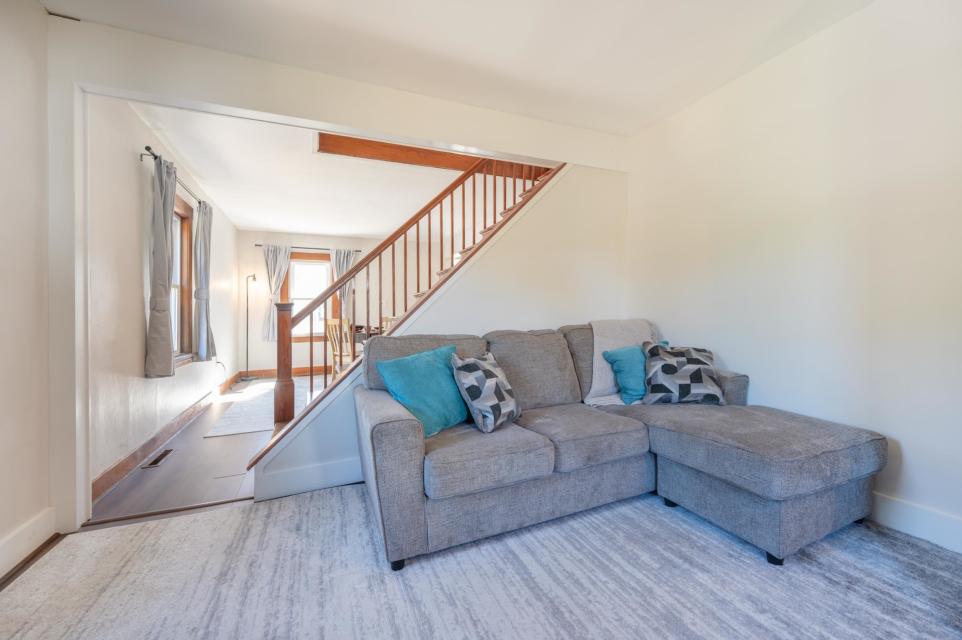 128 Weston Heights