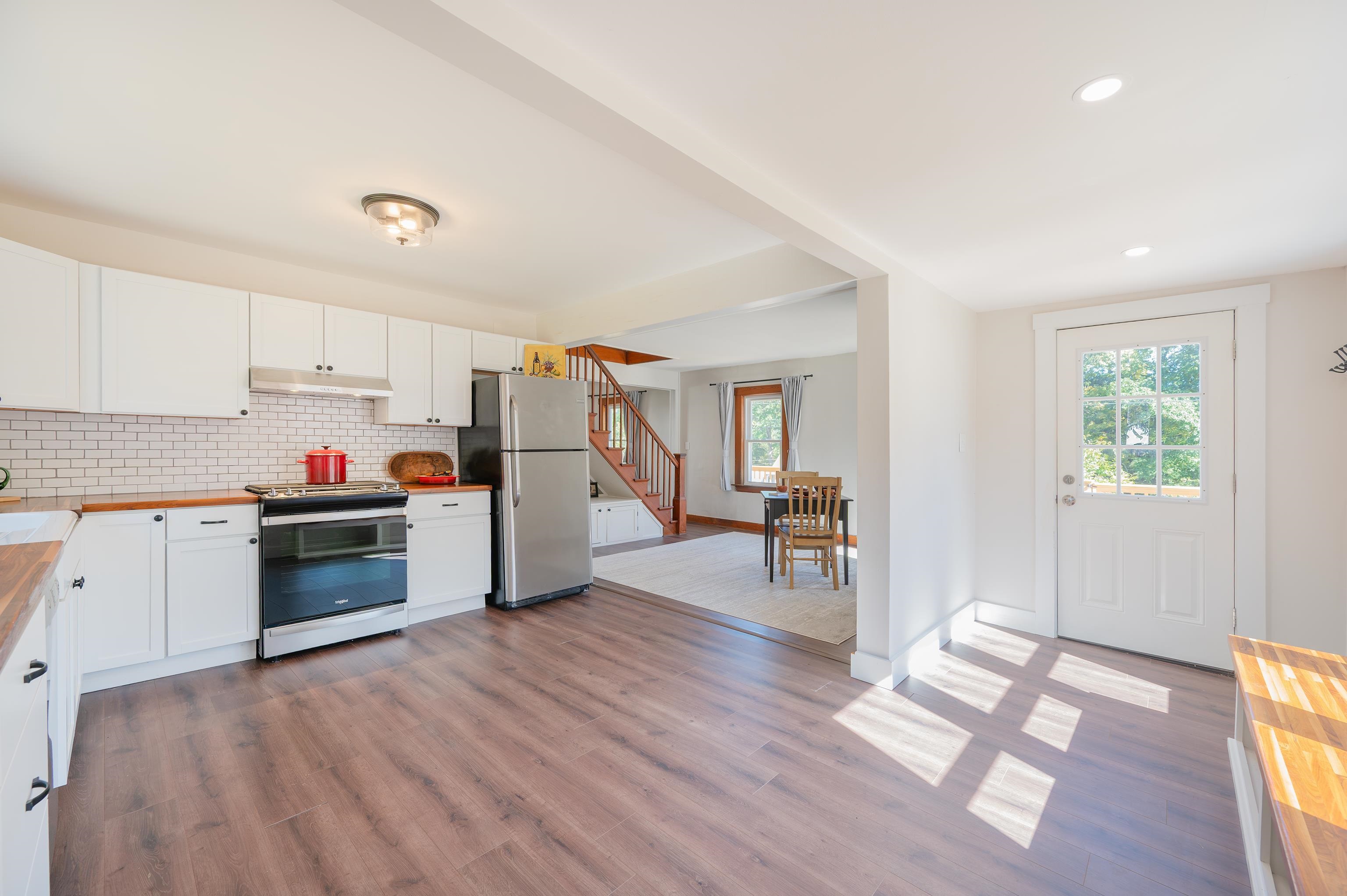 128 Weston Heights