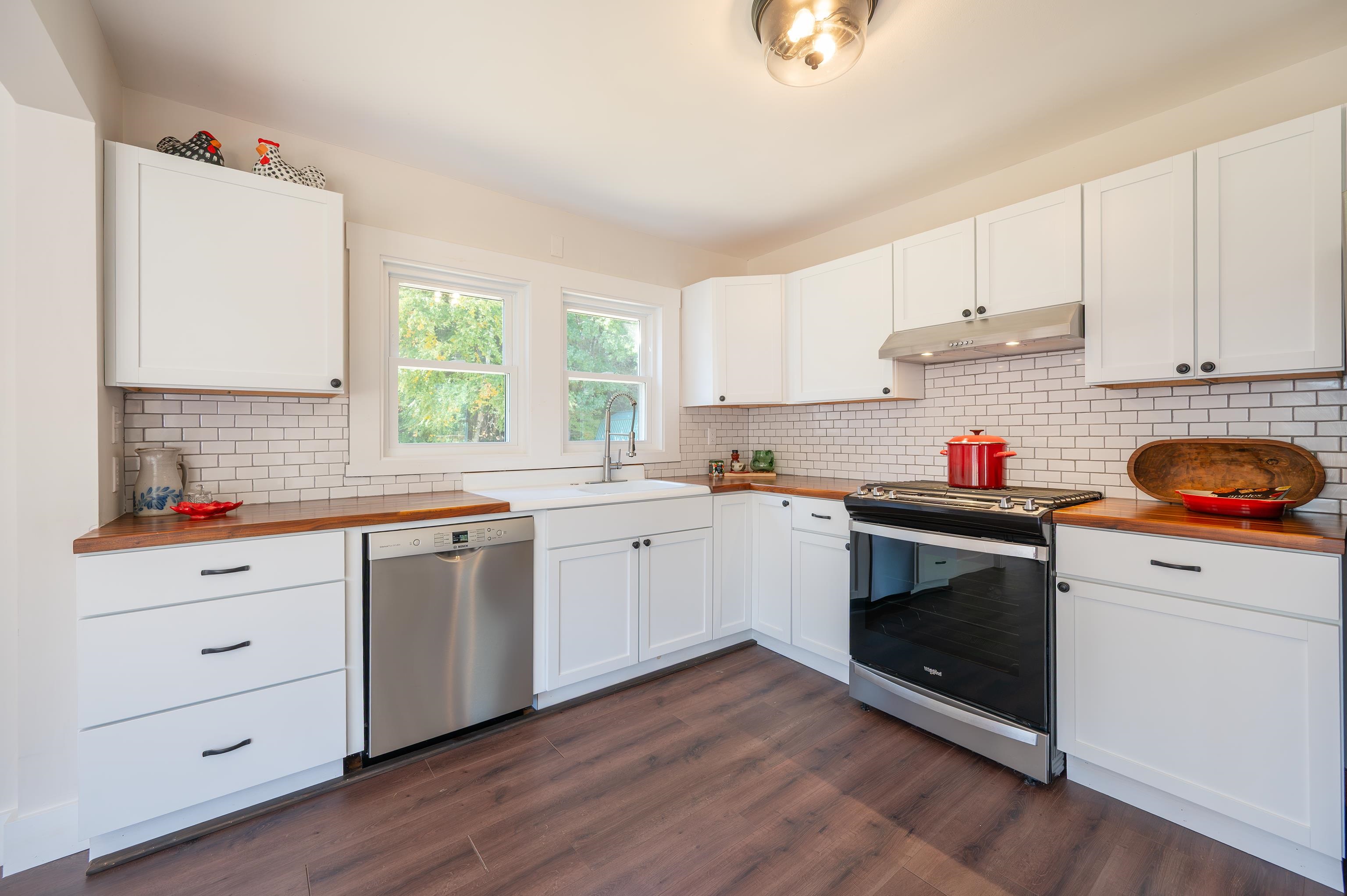 128 Weston Heights