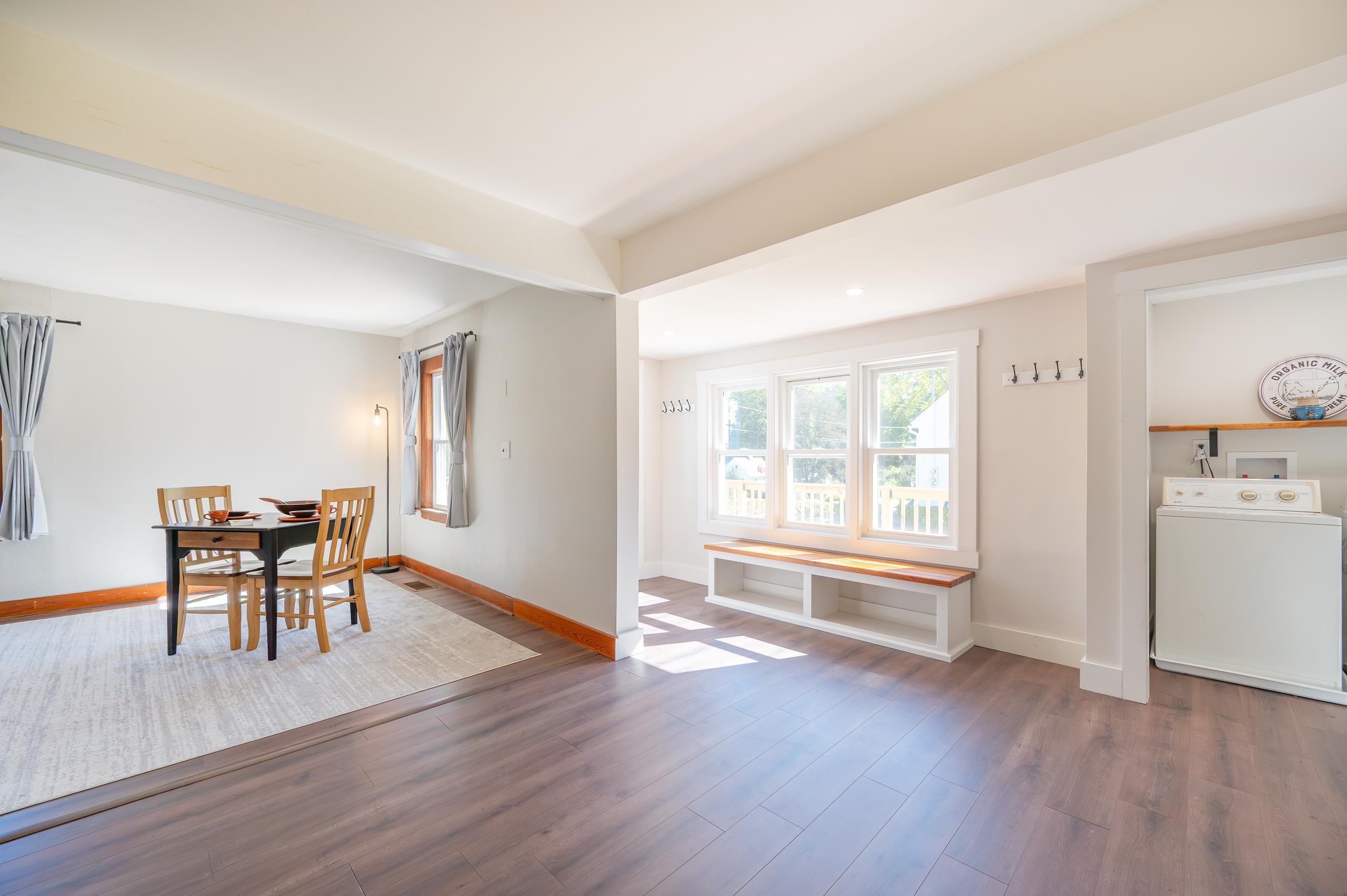 128 Weston Heights