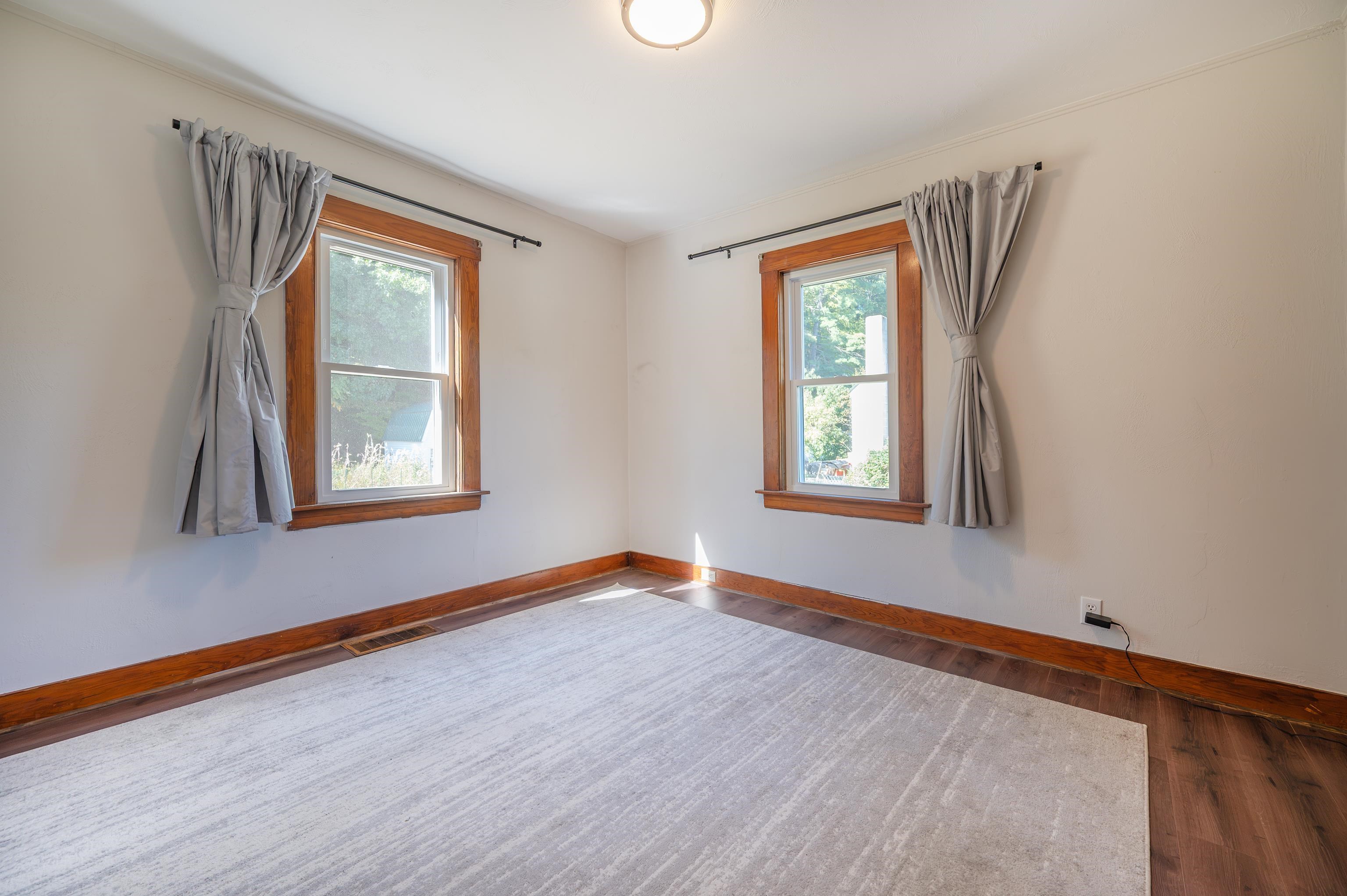 128 Weston Heights