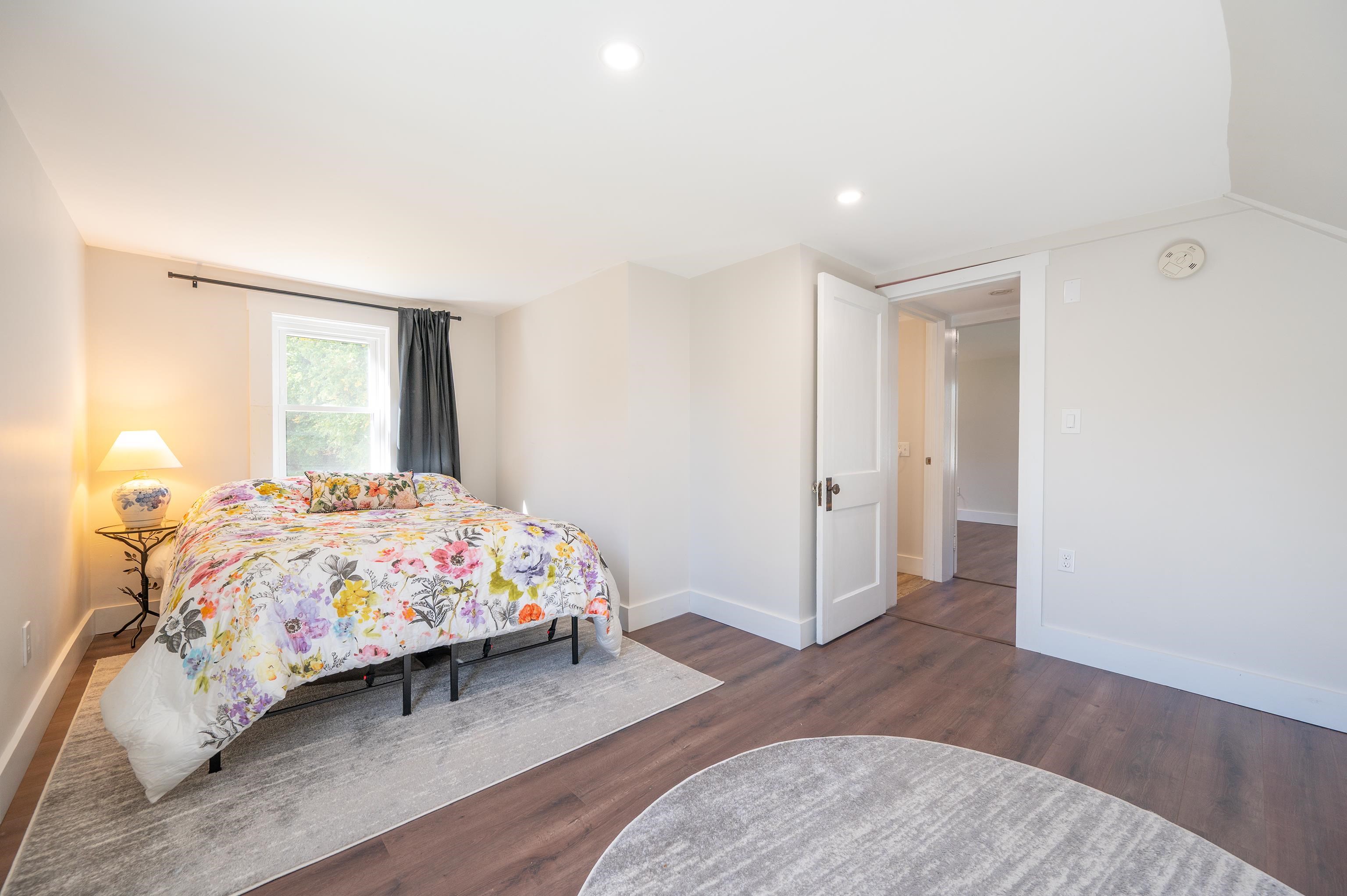 128 Weston Heights