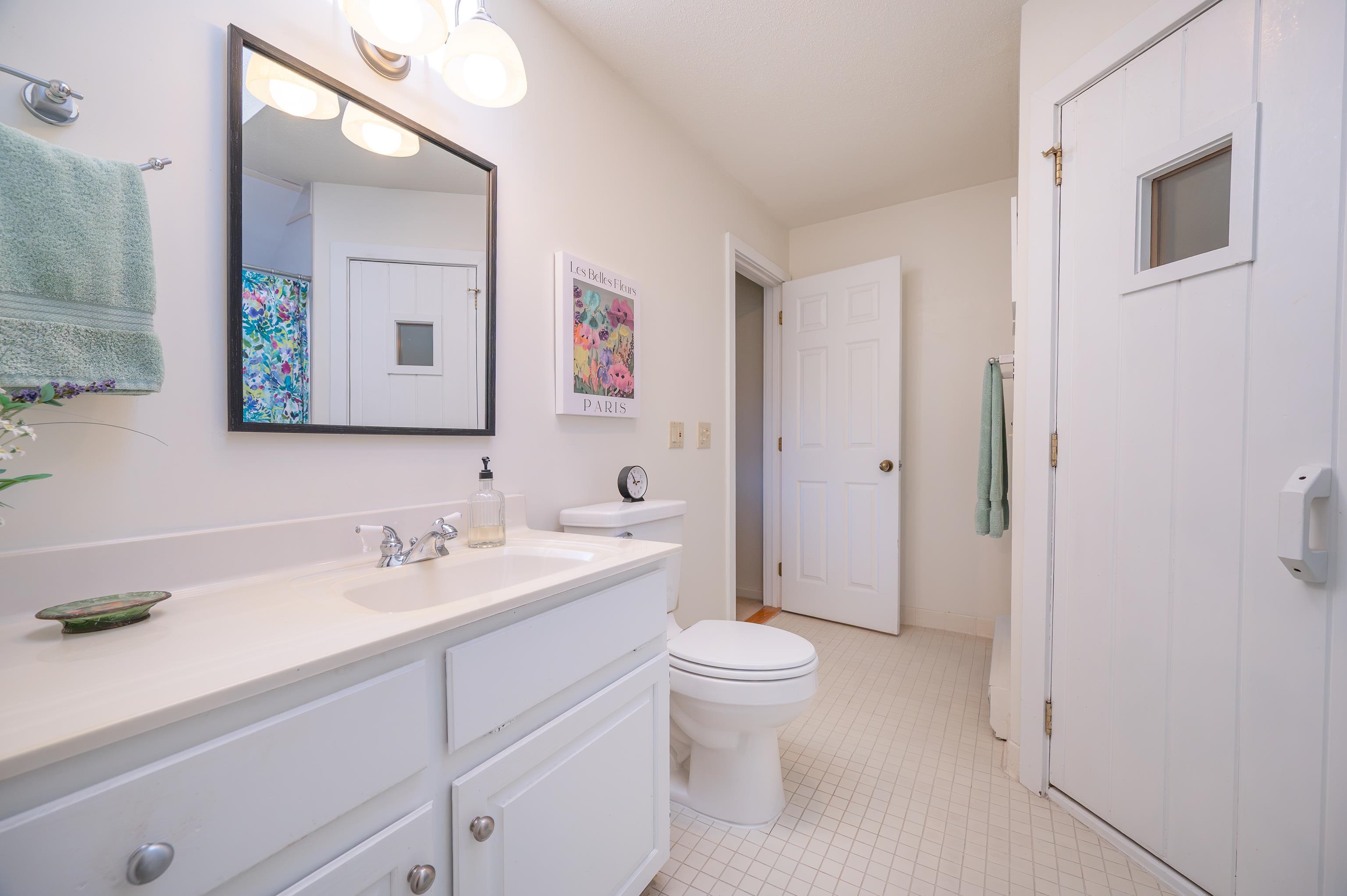 1140 Murphys Road Unit: 2B