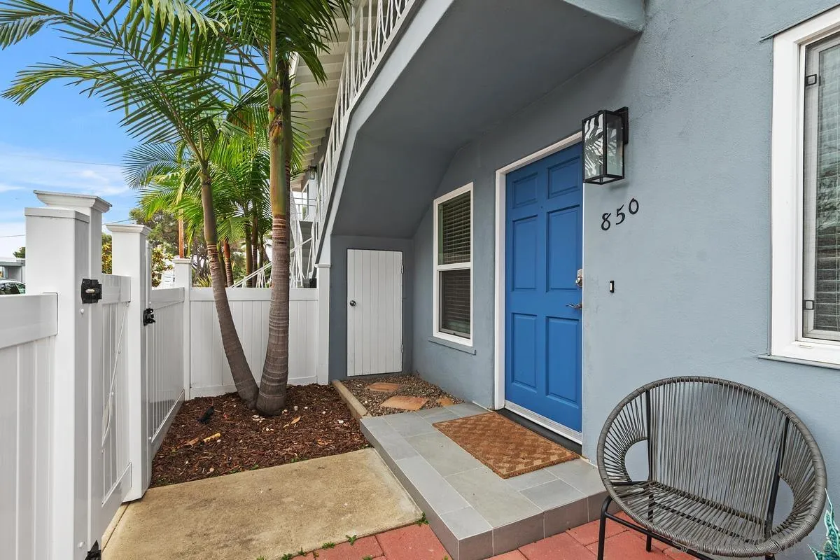 850 Olive Avenue